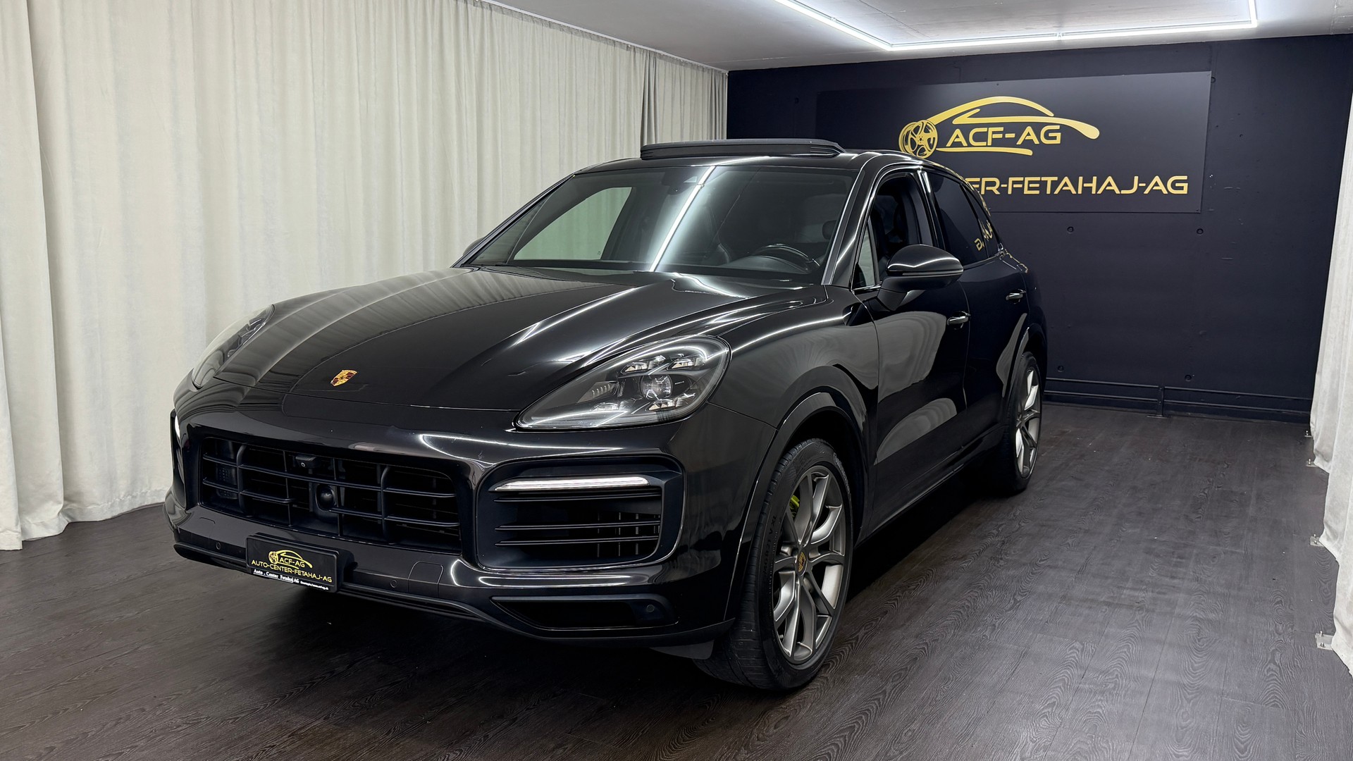 PORSCHE Cayenne E-Hybrid