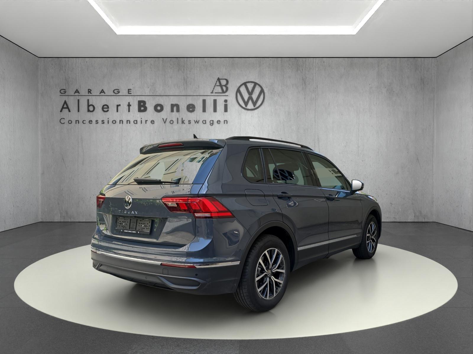 VW Tiguan 1.5TSI Evo Life DSG-showroom-element-3