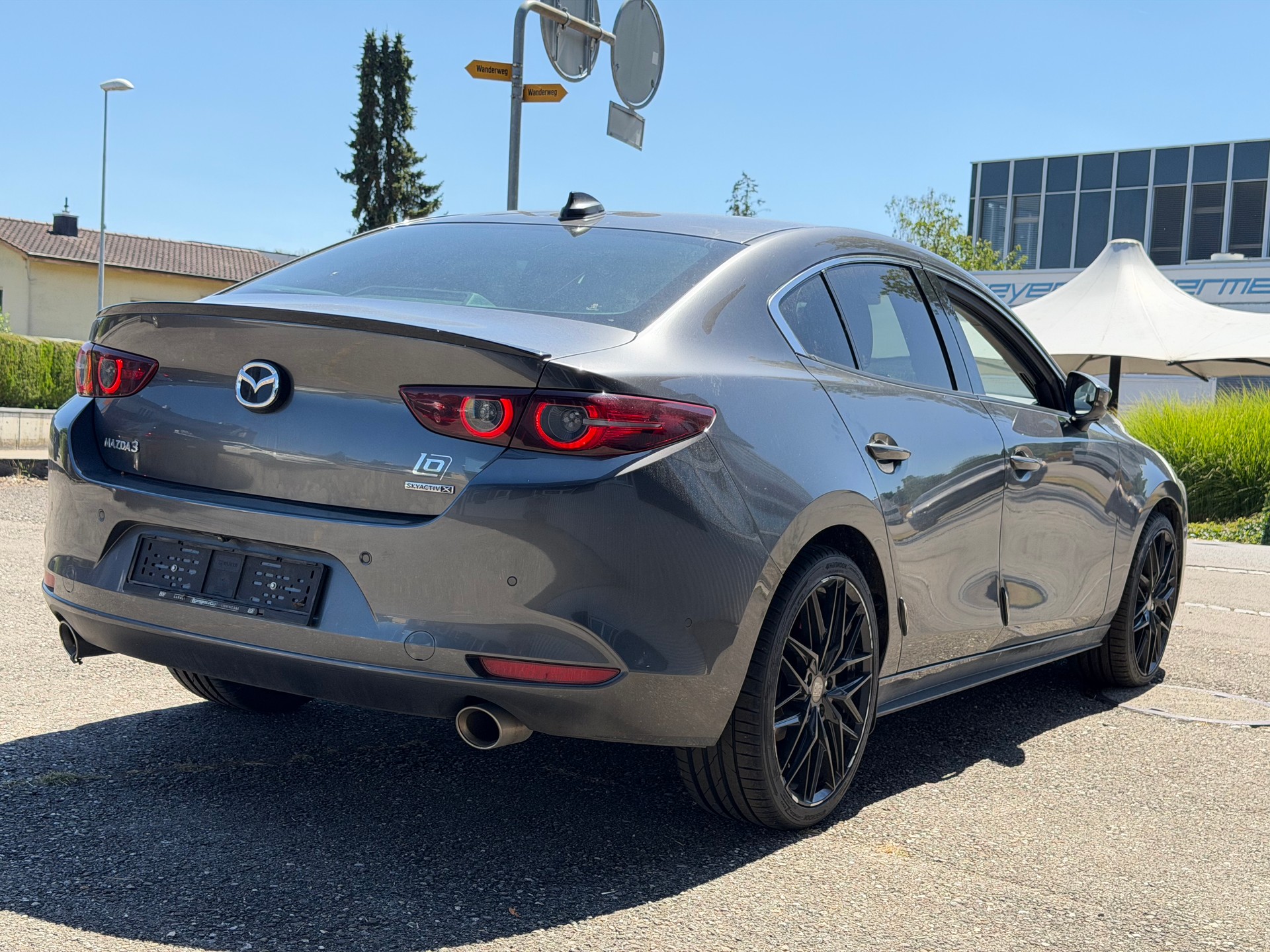 MAZDA 3 Sedan SKYACTIV-X M Hybrid 180 Revolution Automat-image-2