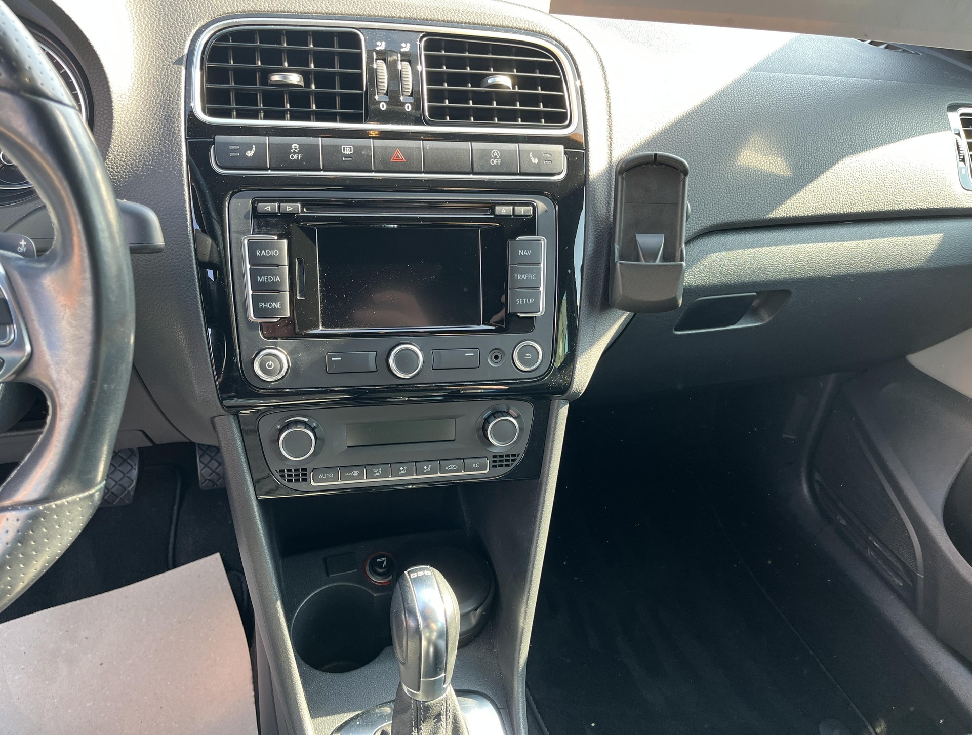 VW Polo 1.4 TSI BlueGT DSG-image-13