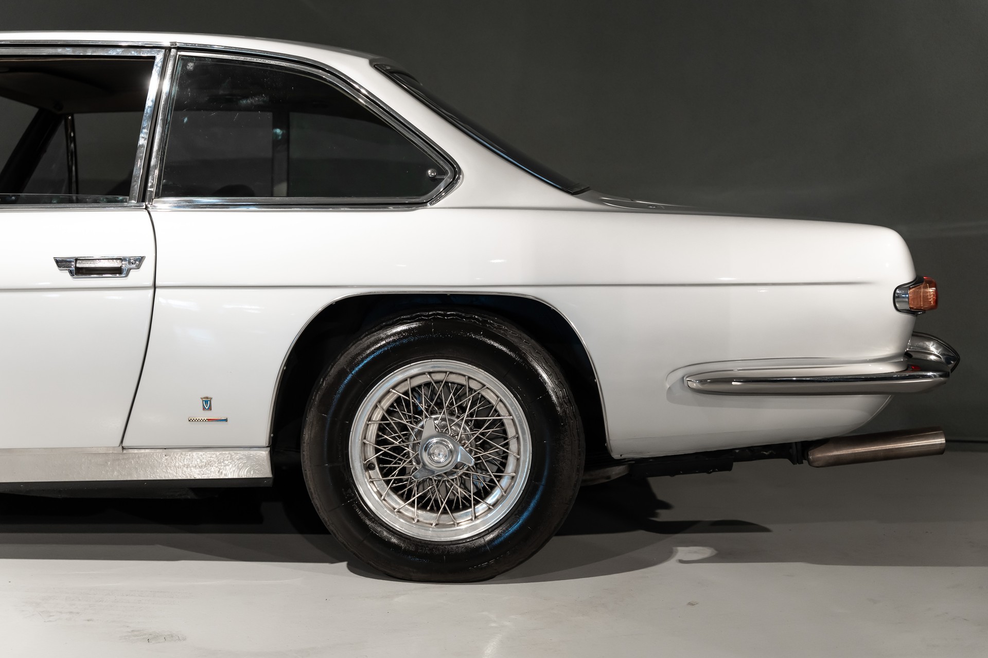 MASERATI Mexico 4.7 V8 by Vignale-image-7