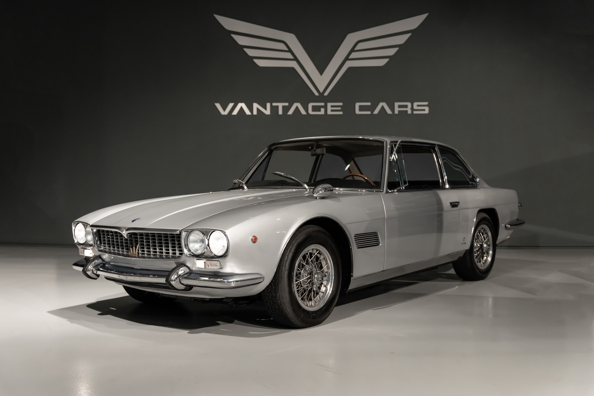 MASERATI Mexico 4.7 V8 by Vignale