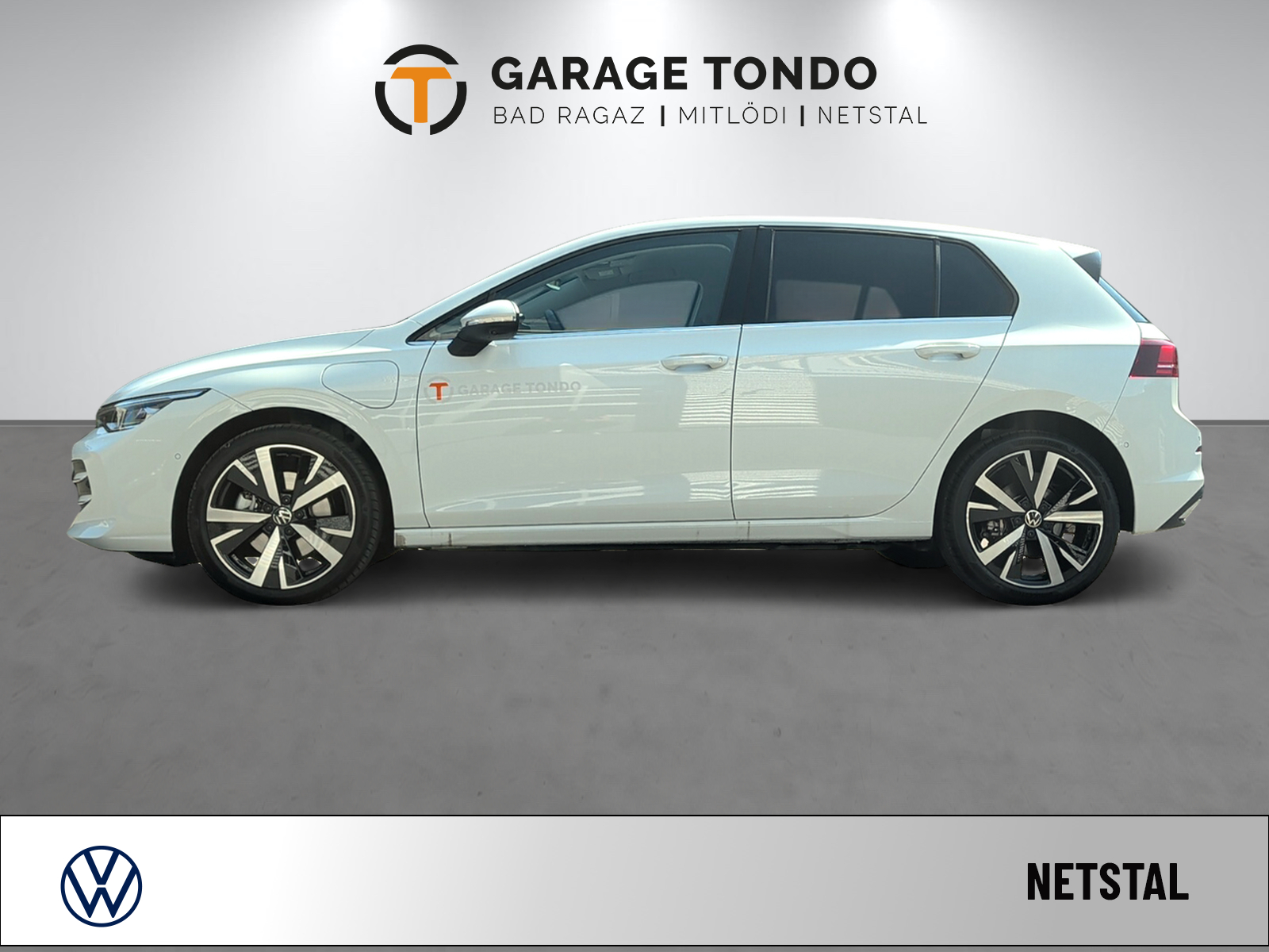 VW Golf VIII 1.5 TSI PHEV Style DSG-showroom-element-2