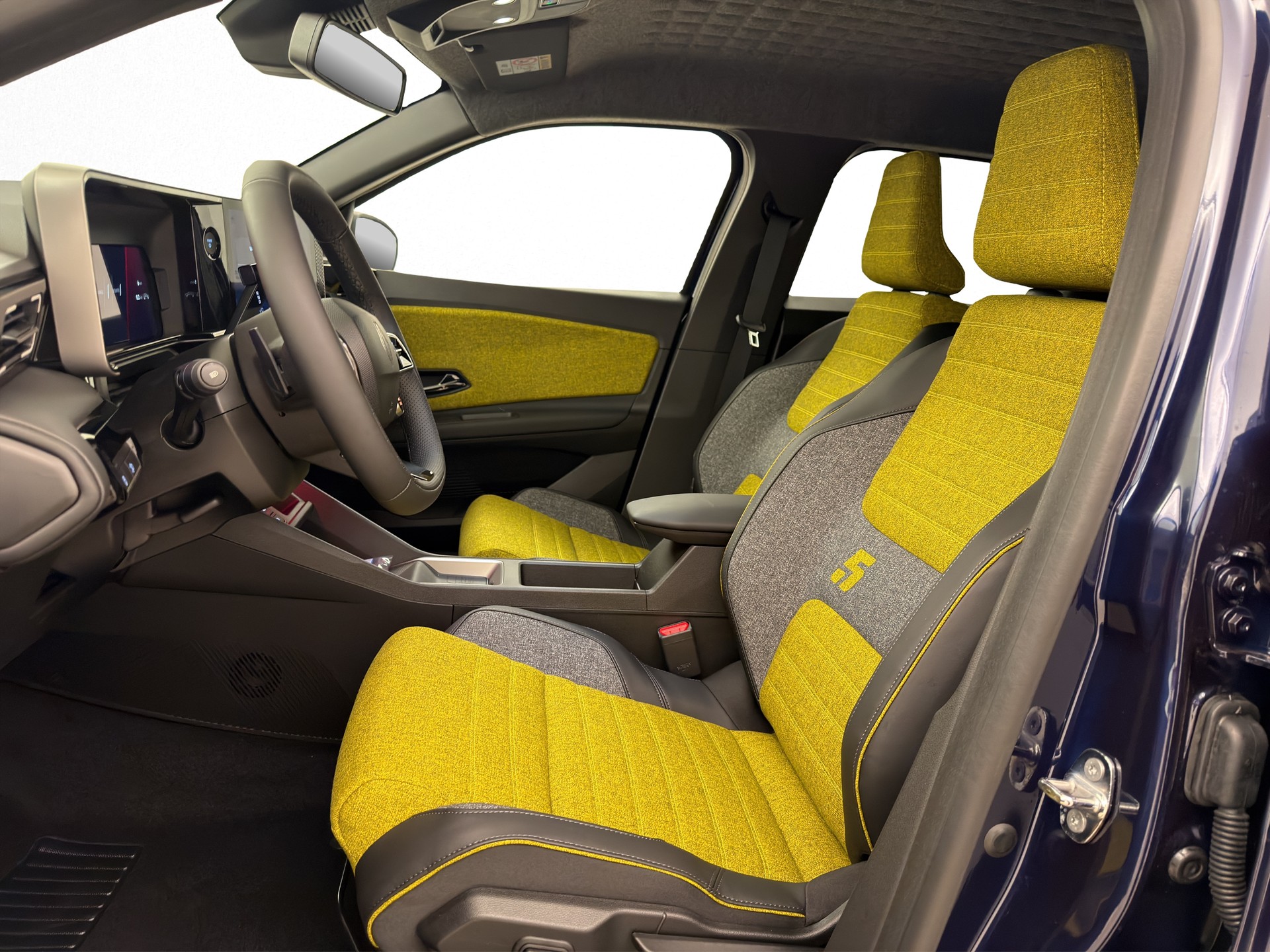 RENAULT R5 E-Tech Comfort Range iconic-image-6