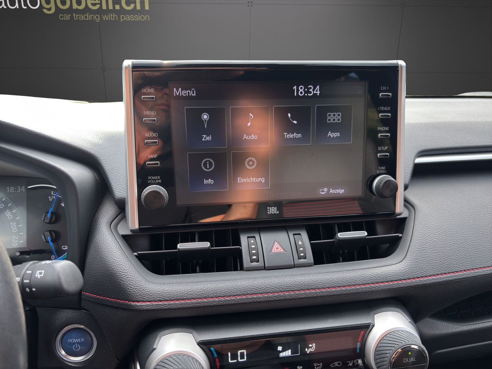 TOYOTA RAV-4 2.5 PHEV Premium e-CVT 4WD-image-9