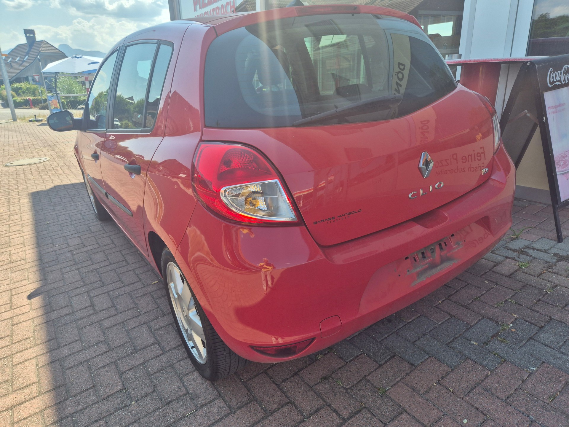 RENAULT Clio 1.2 16V Turbo Yahoo-image-2