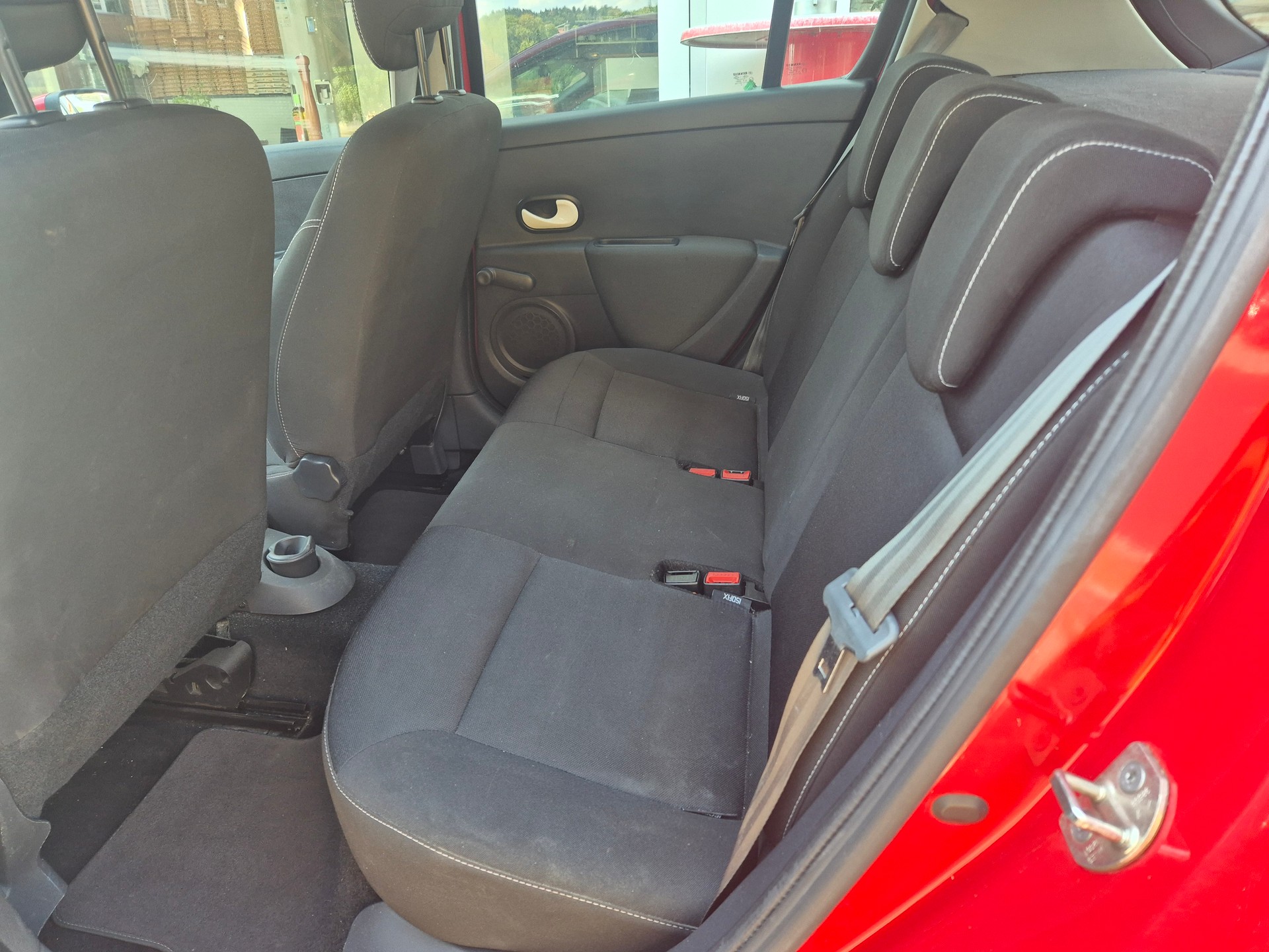 RENAULT Clio 1.2 16V Turbo Yahoo-image-5