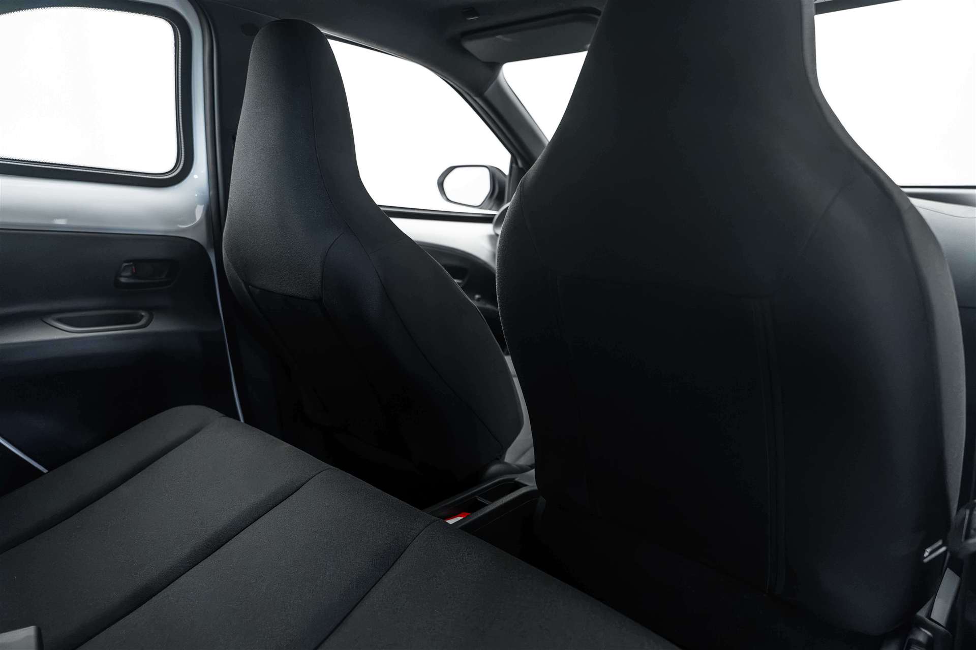 TOYOTA TOYOTA Aygo X 1.5 Comfort NEUES MODELL e-CVT Automat-image-12