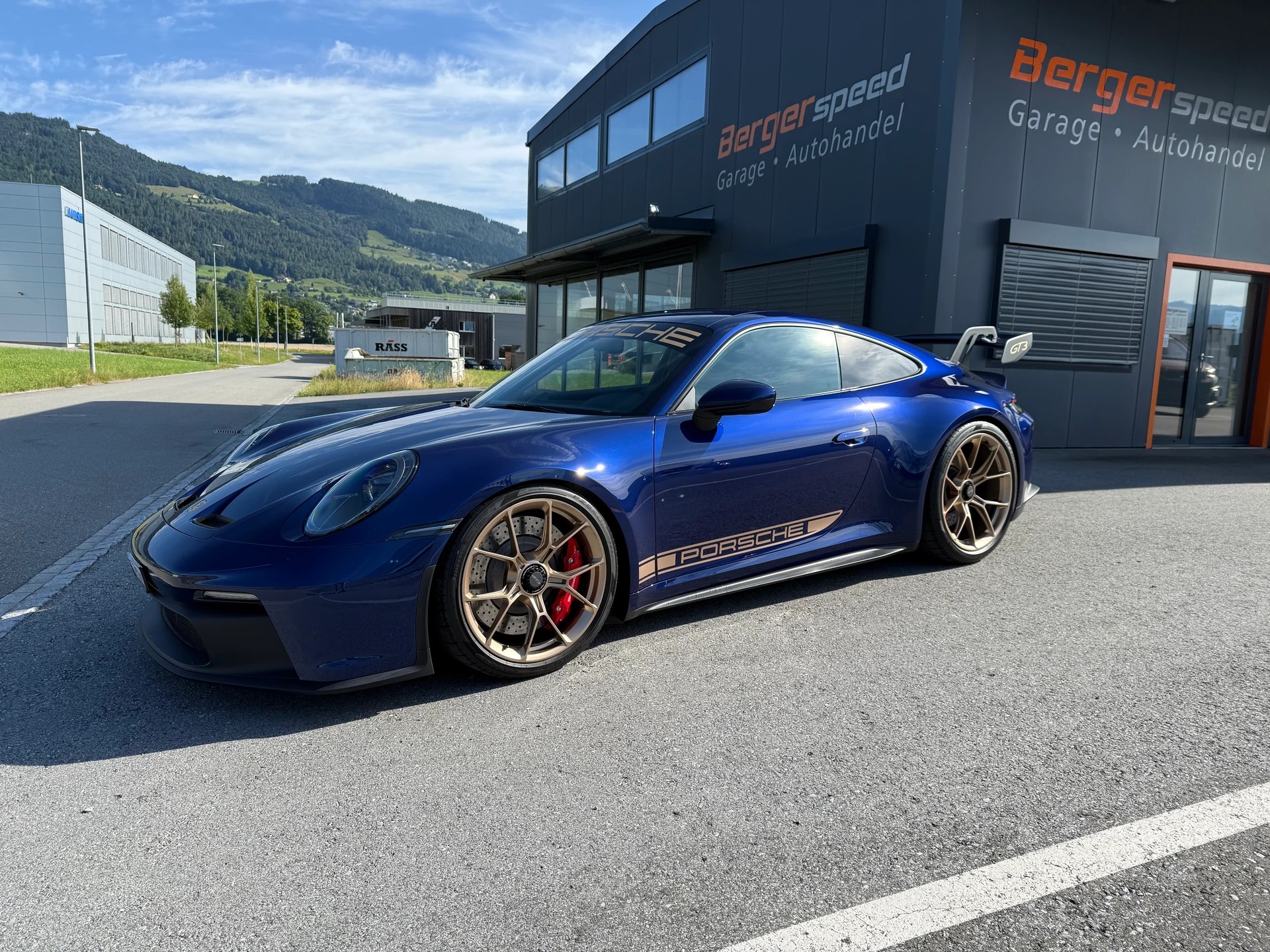 PORSCHE 911 GT3 PDK-showroom-element-3