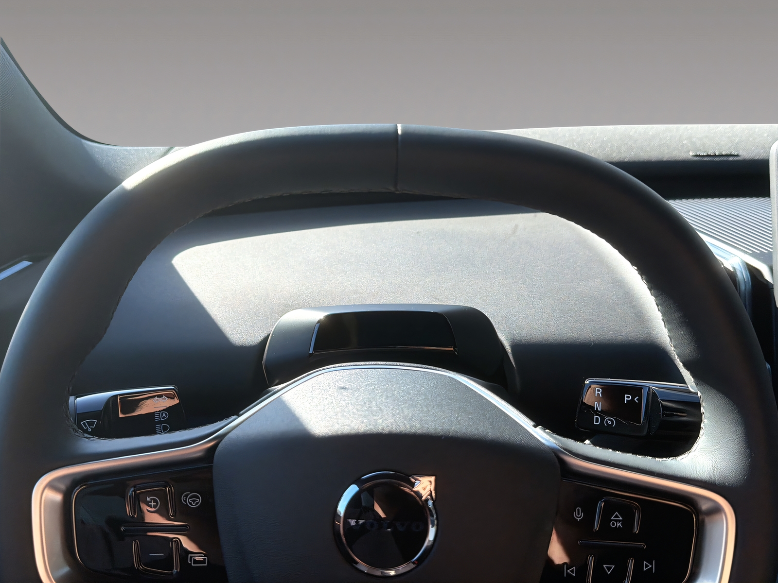 VOLVO EX30 E60 69kWh Twin Ultra-image-10