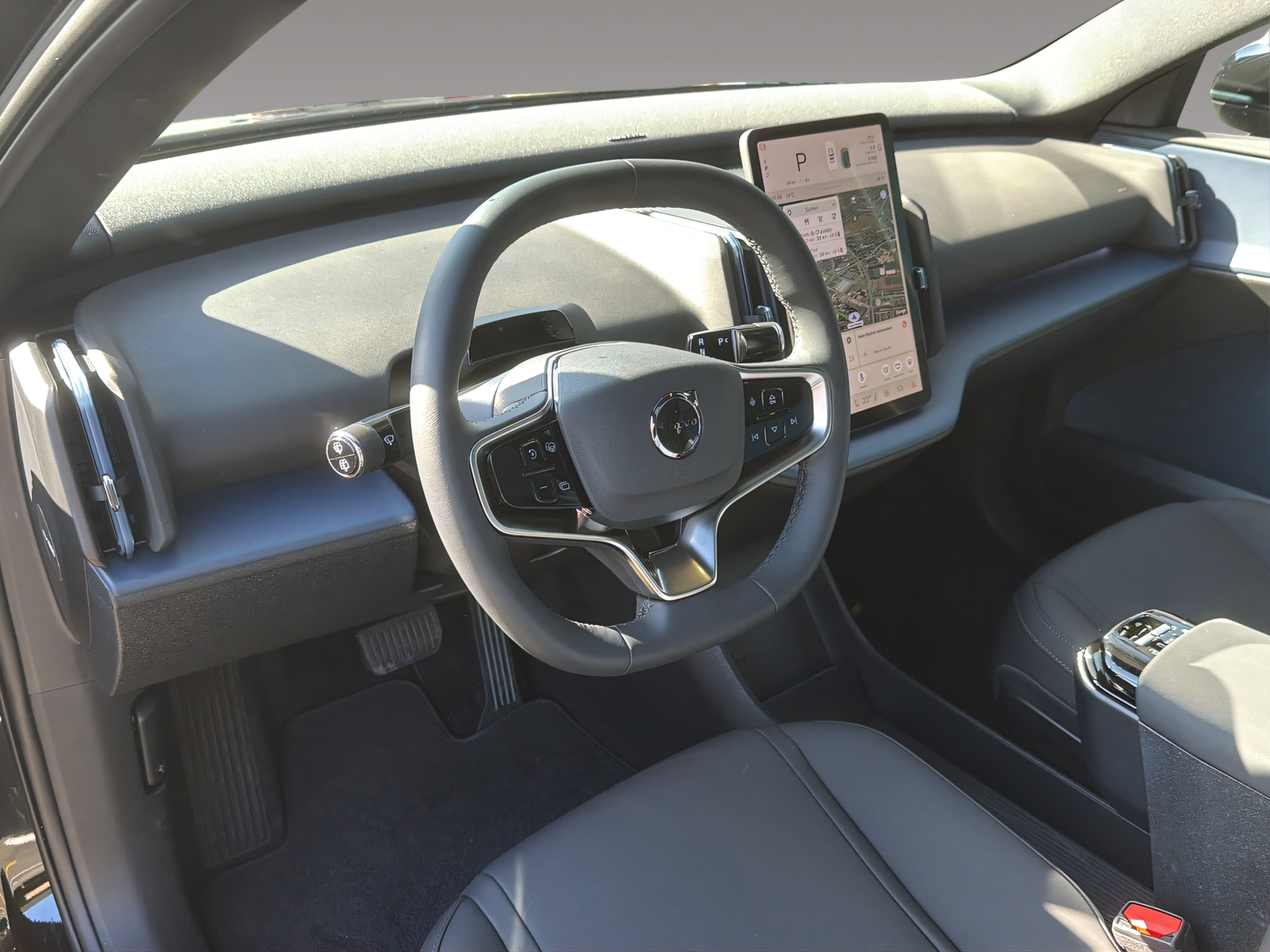 VOLVO EX30 E60 69kWh Twin Ultra-image-8
