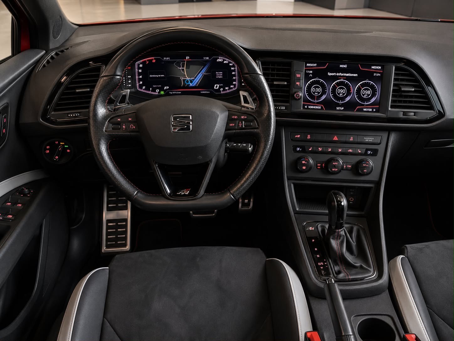 SEAT Leon 2.0 TSI Cupra 280 DSG-image-13