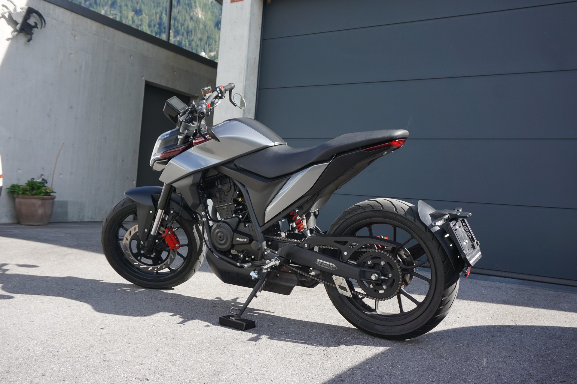 MALAGUTI Drakon 125 ABS-image-3