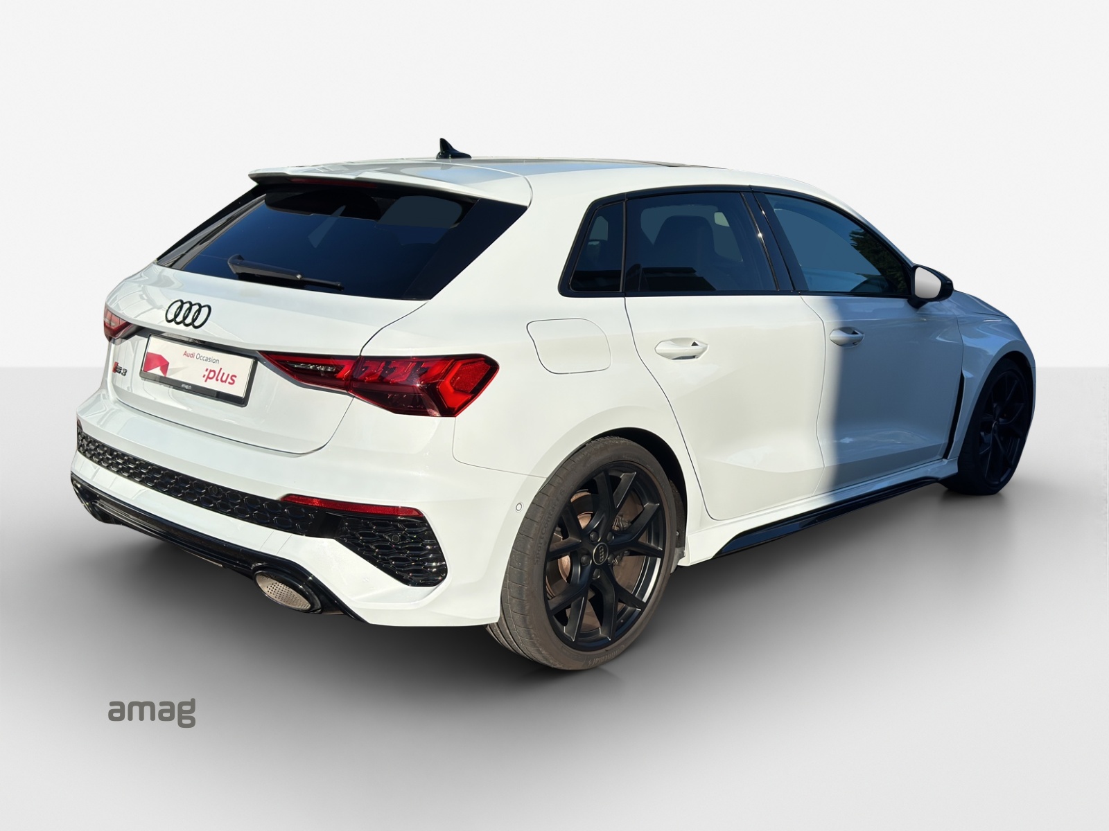 AUDI RS3 Sportback 2.5 TSI quattro S-tronic-image-4