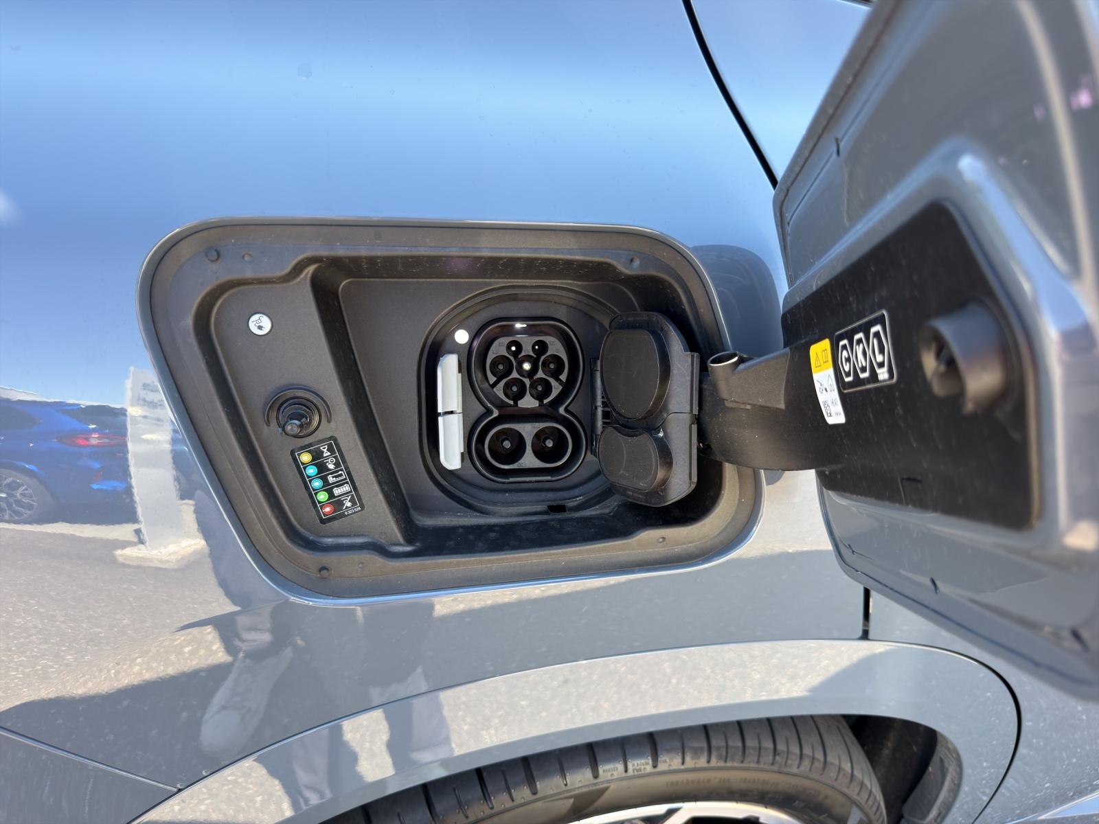 BMW iX2 U10 30 xDrive-image-20