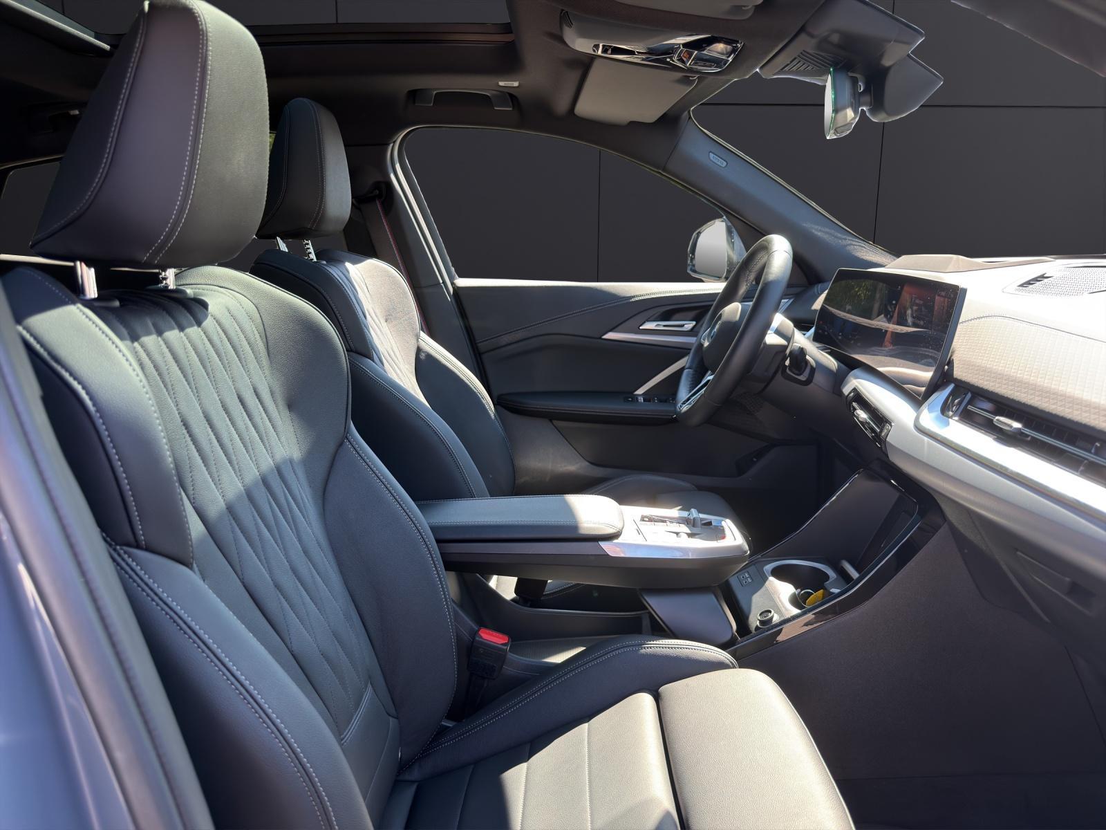 BMW iX2 U10 30 xDrive-image-18