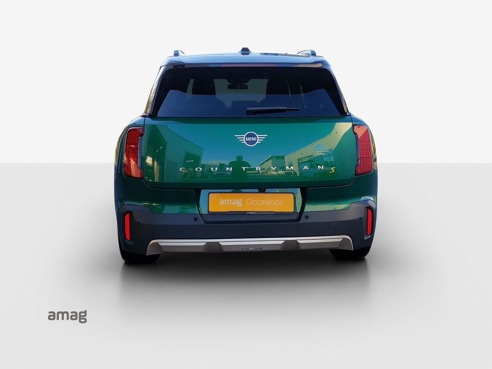 MINI Countryman SE ALL 4-showroom-element-3