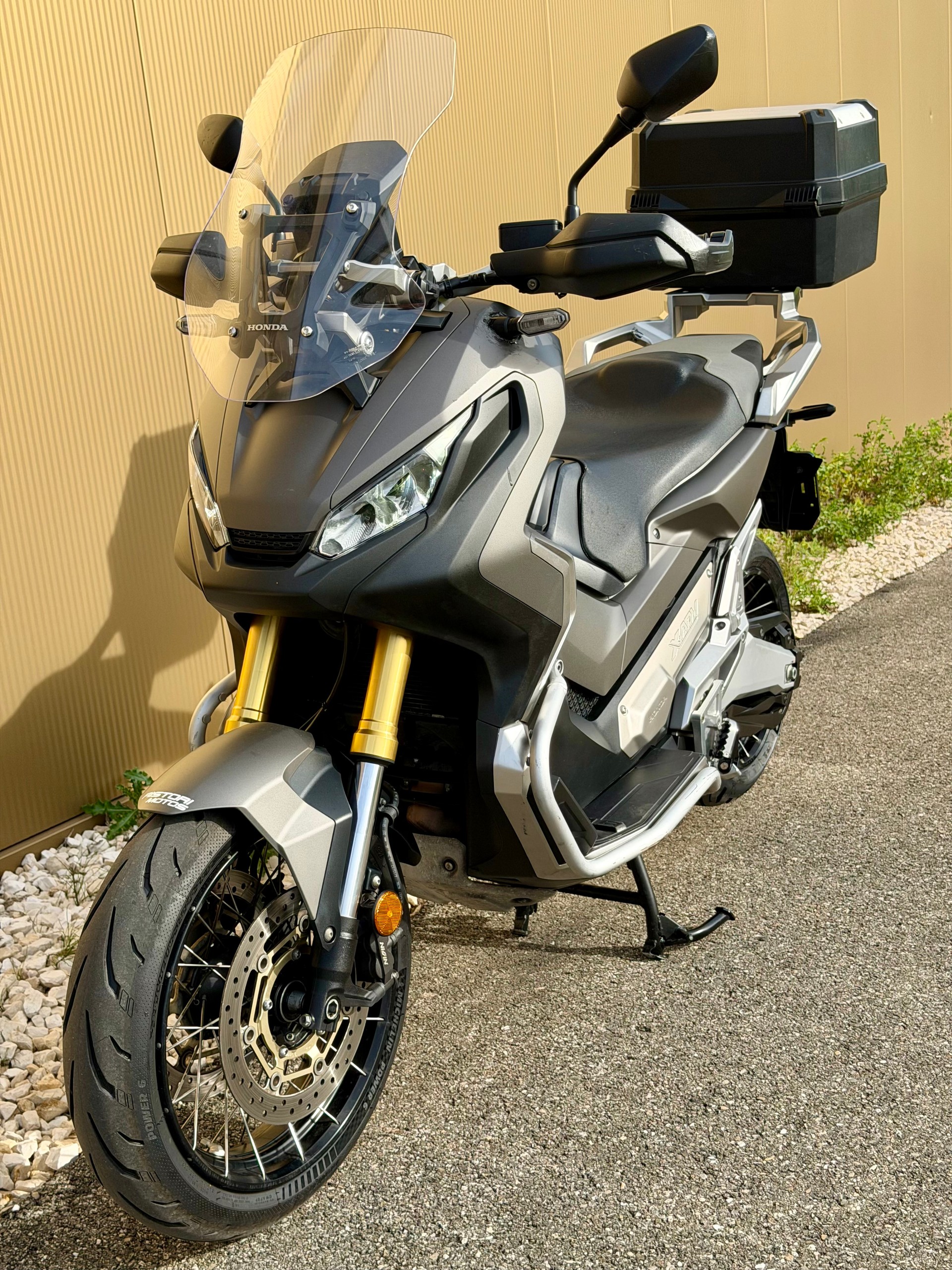 HONDA X-ADV 750 ABS-image-7