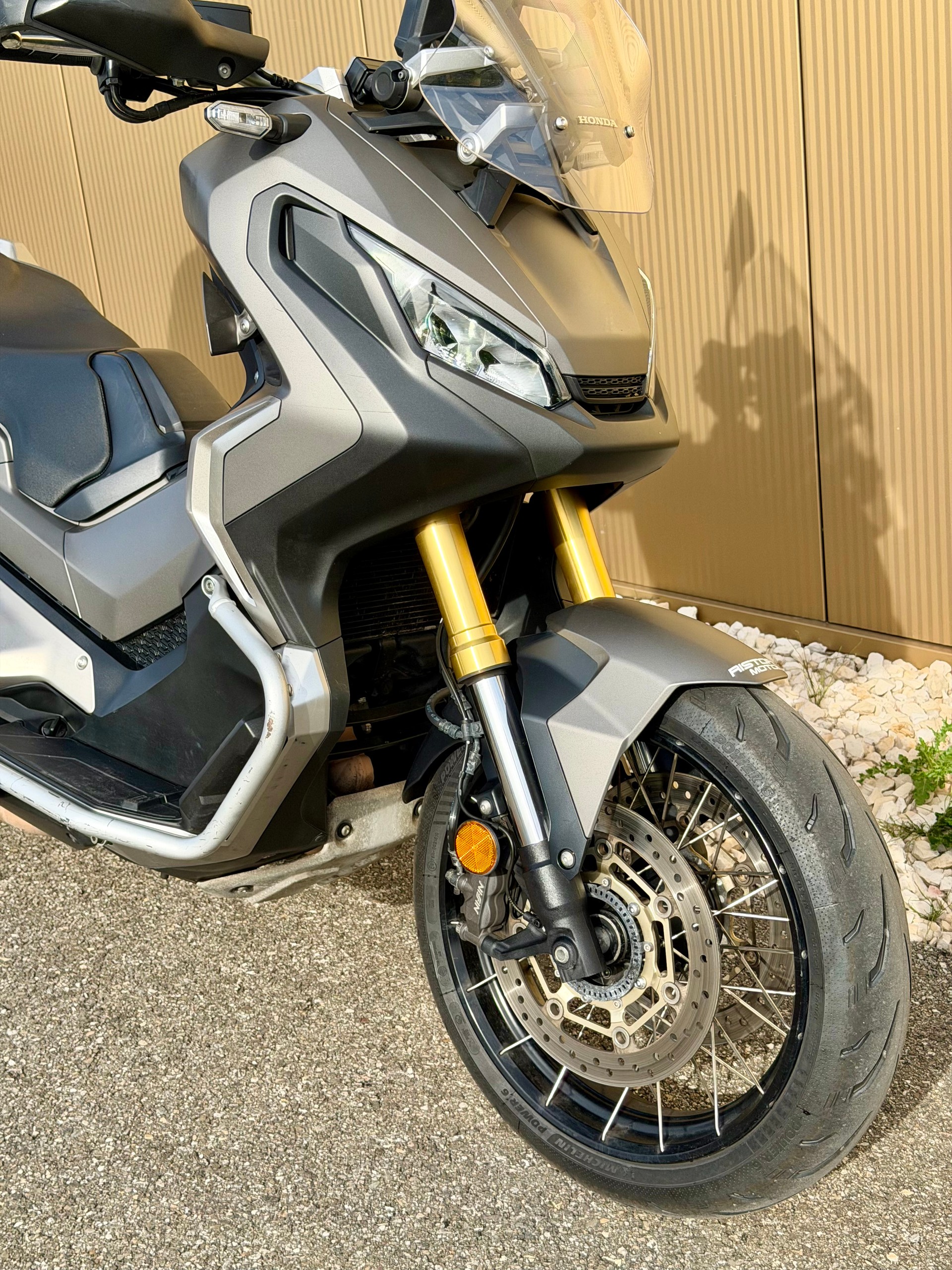 HONDA X-ADV 750 ABS-image-1