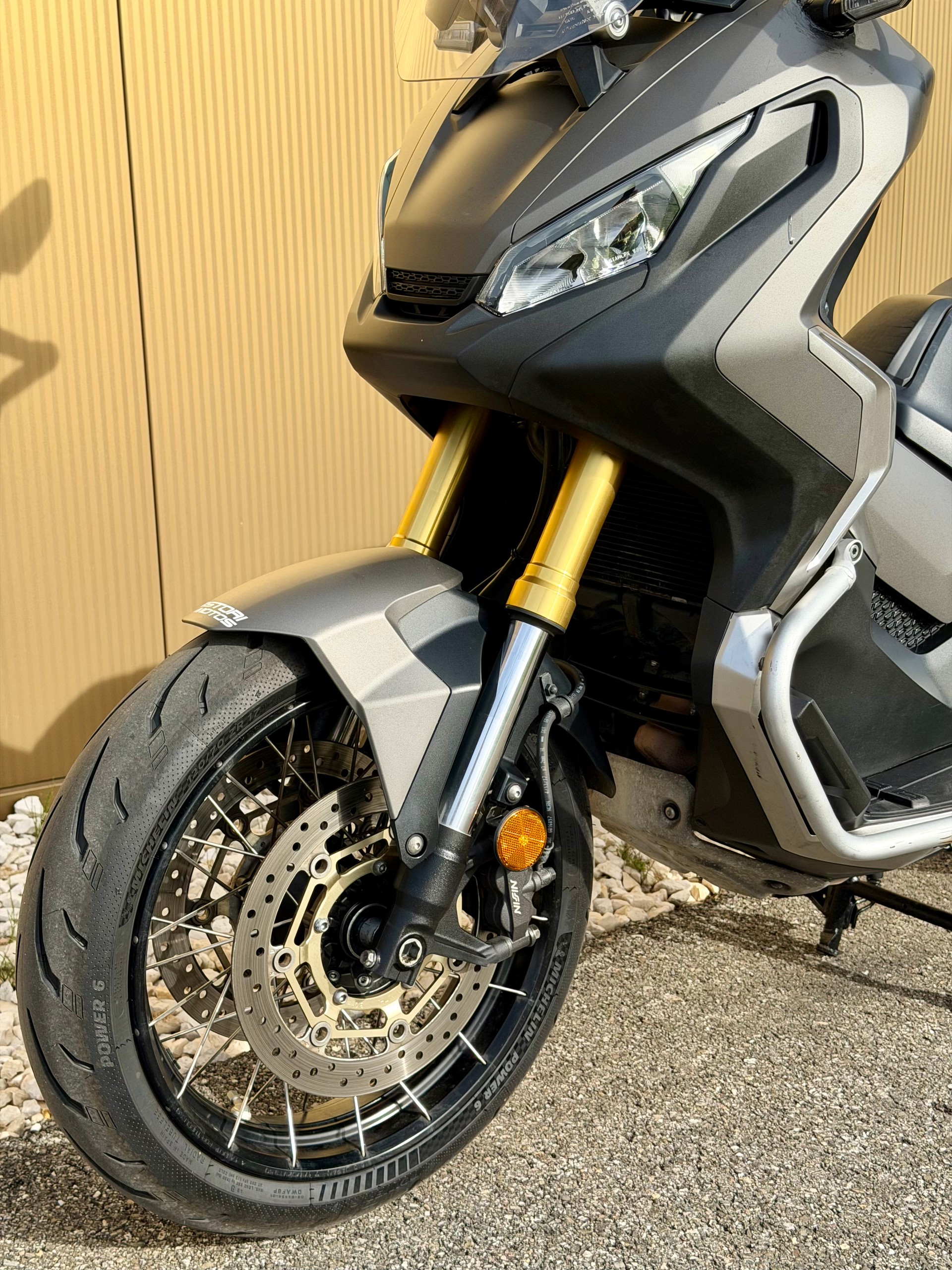 HONDA X-ADV 750 ABS-image-8