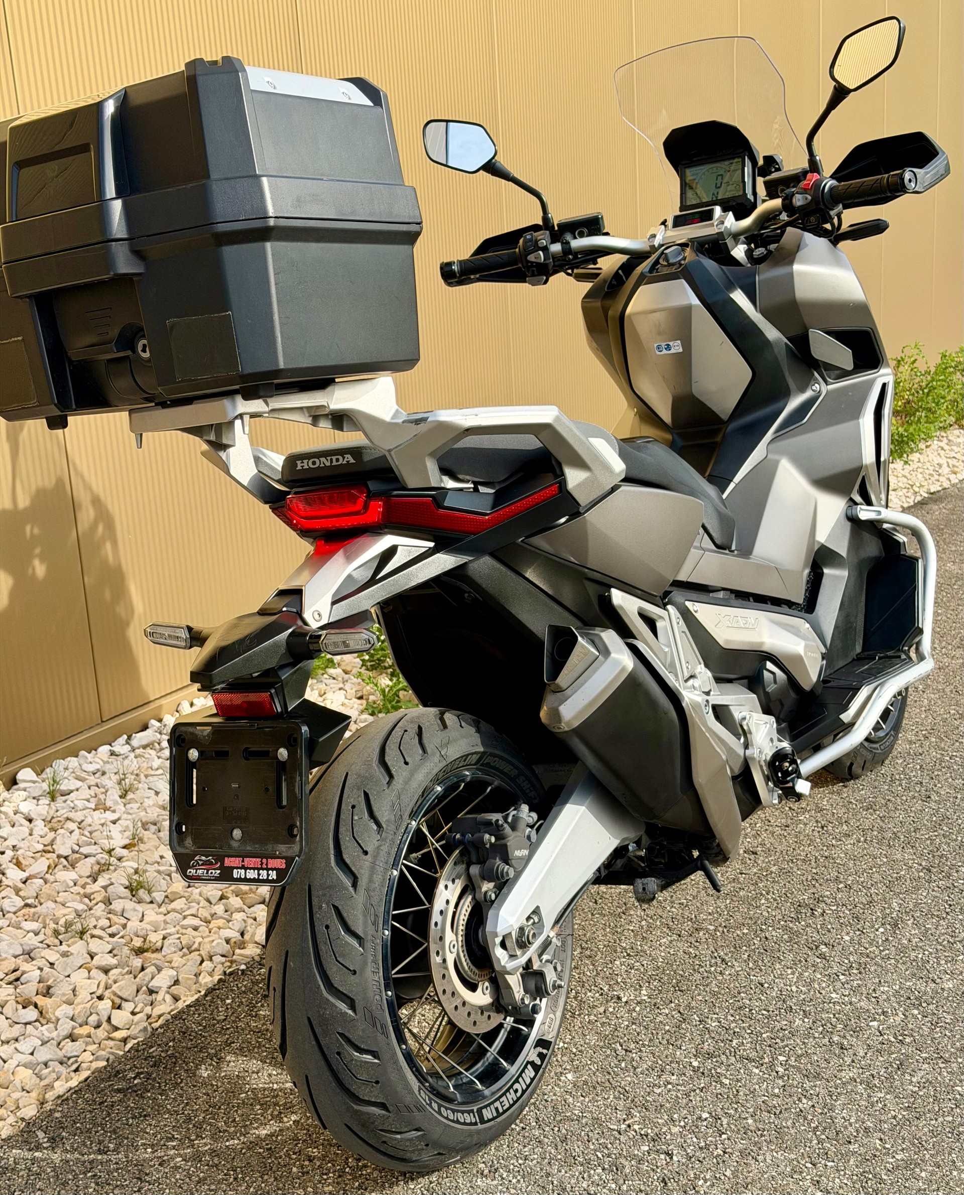 HONDA X-ADV 750 ABS-image-5