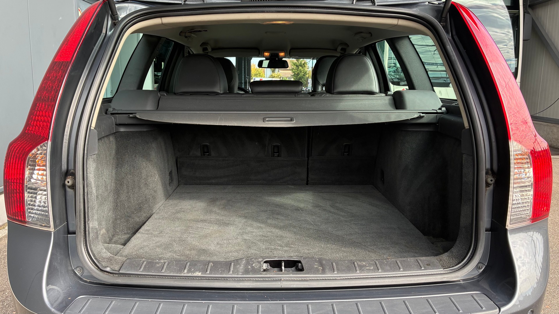 VOLVO V50 D3 Business Pro Edition Geartronic-image-14