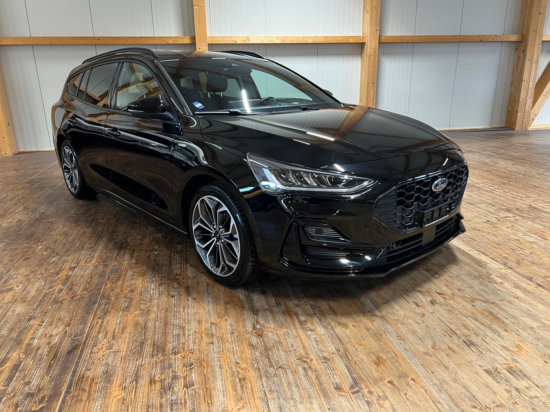FORD Focus 1.0 MHEV ST-Line X Automat-showroom-element-2