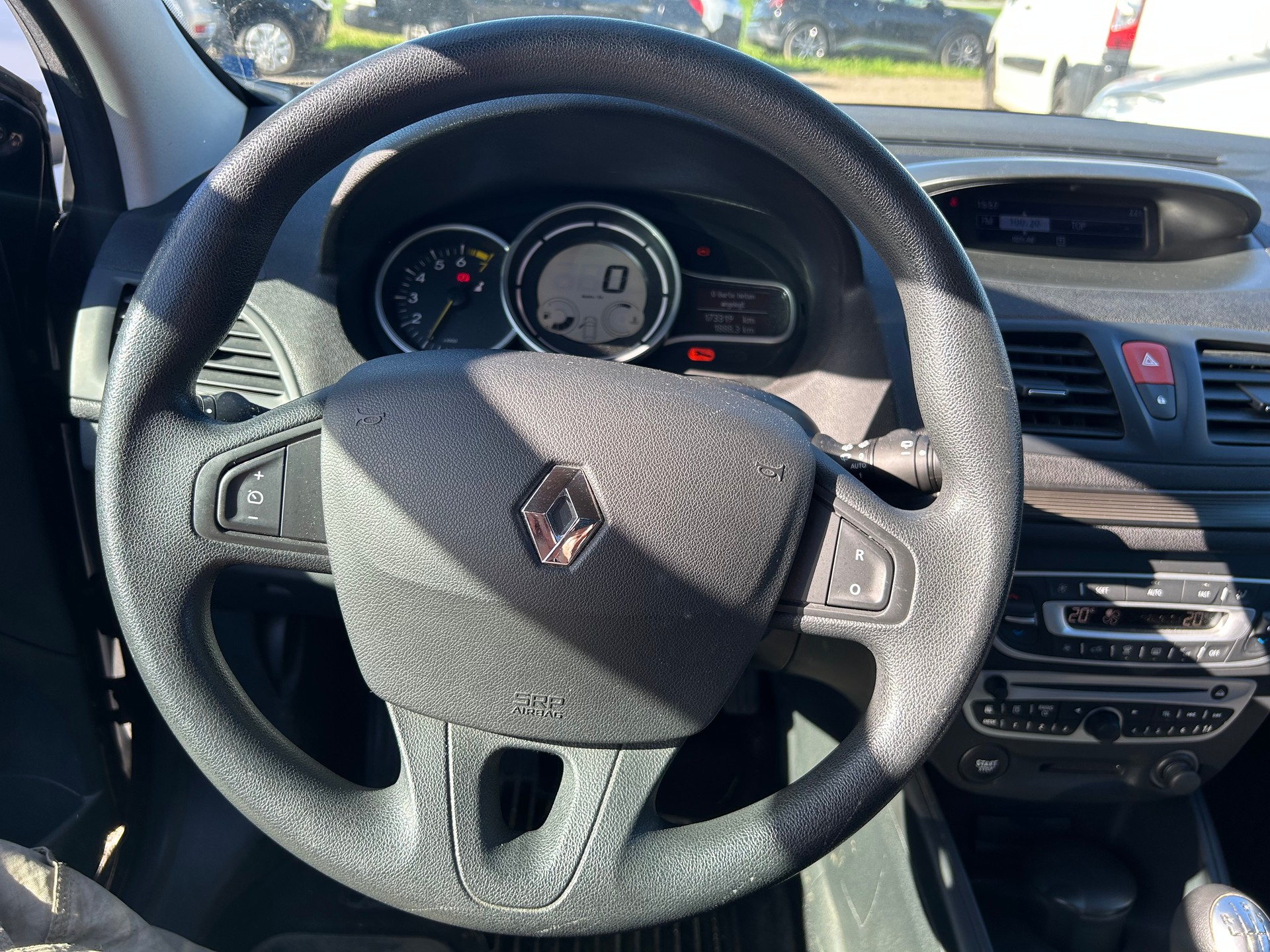 RENAULT Mégane Grandtour 1.4 16V Turbo Expression-image-8
