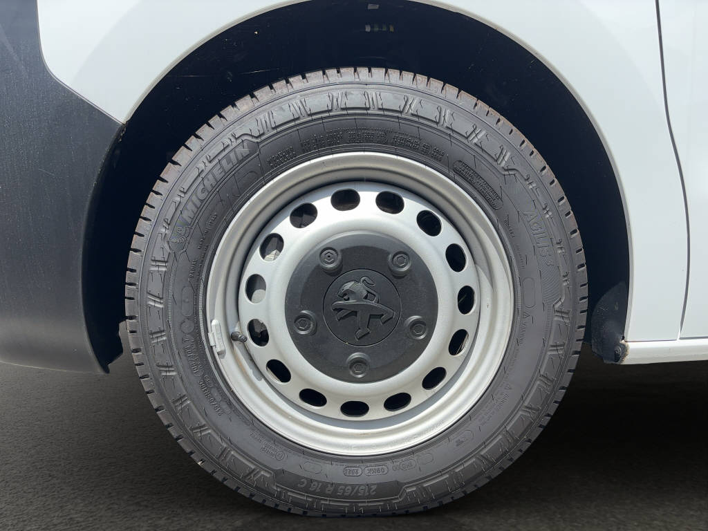 PEUGEOT e-Expert Kaw. Standard 50 kWh-image-4