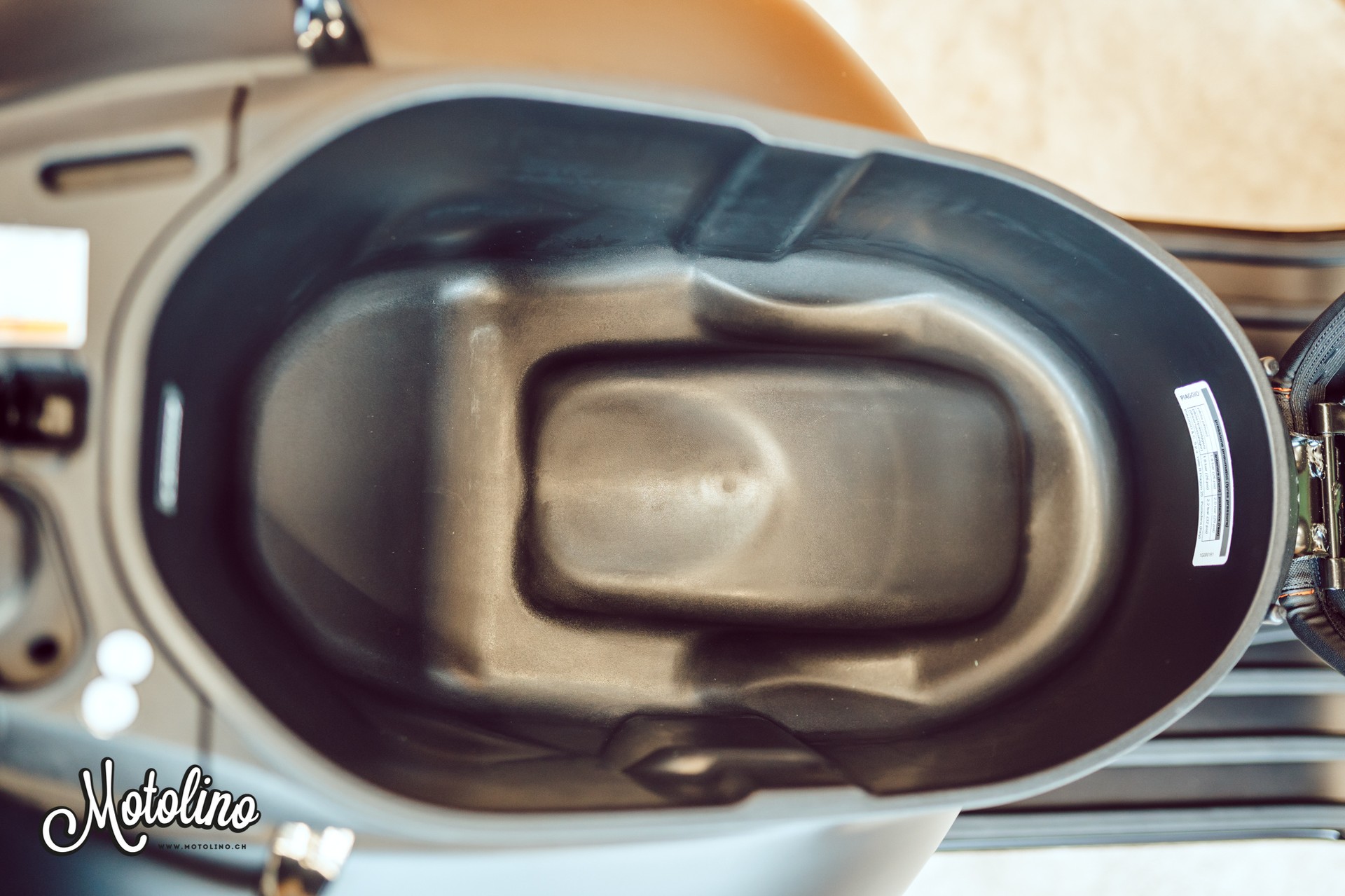 PIAGGIO Vespa GTS 125 Super Sport RST Euro 5+-image-13