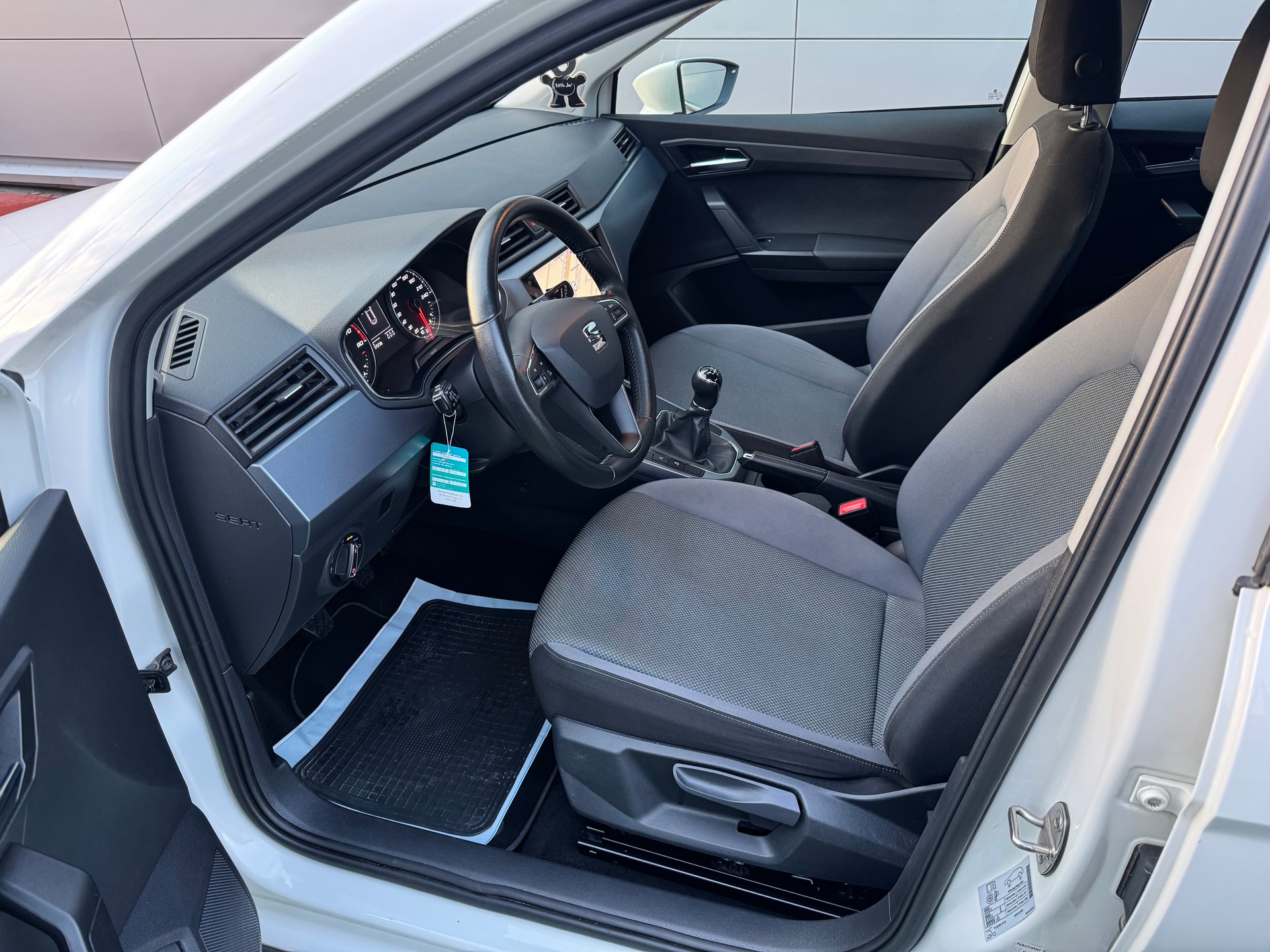 SEAT Arona 1.0 TSI Eco Style-image-8