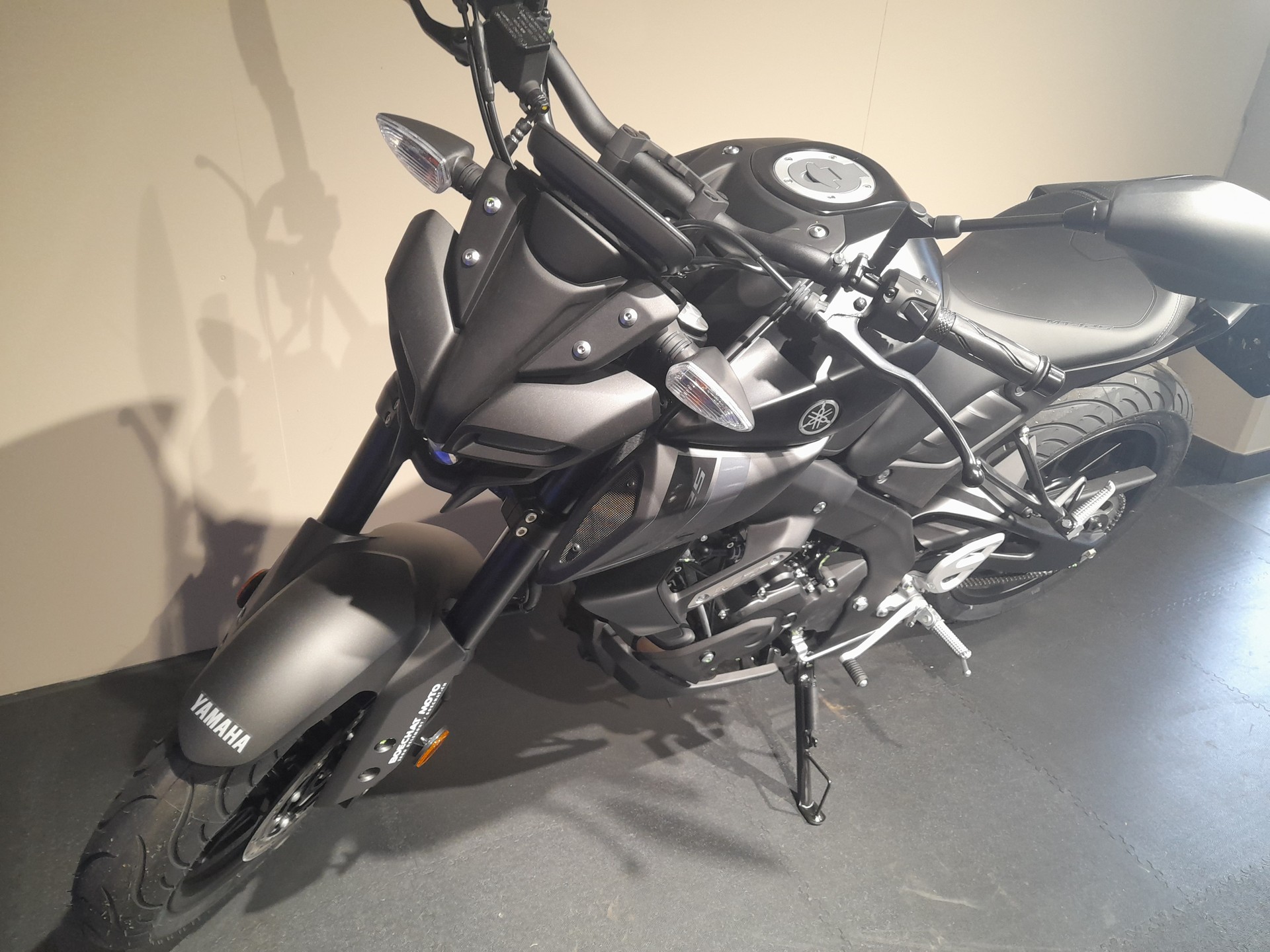 YAMAHA MT-125-image-2