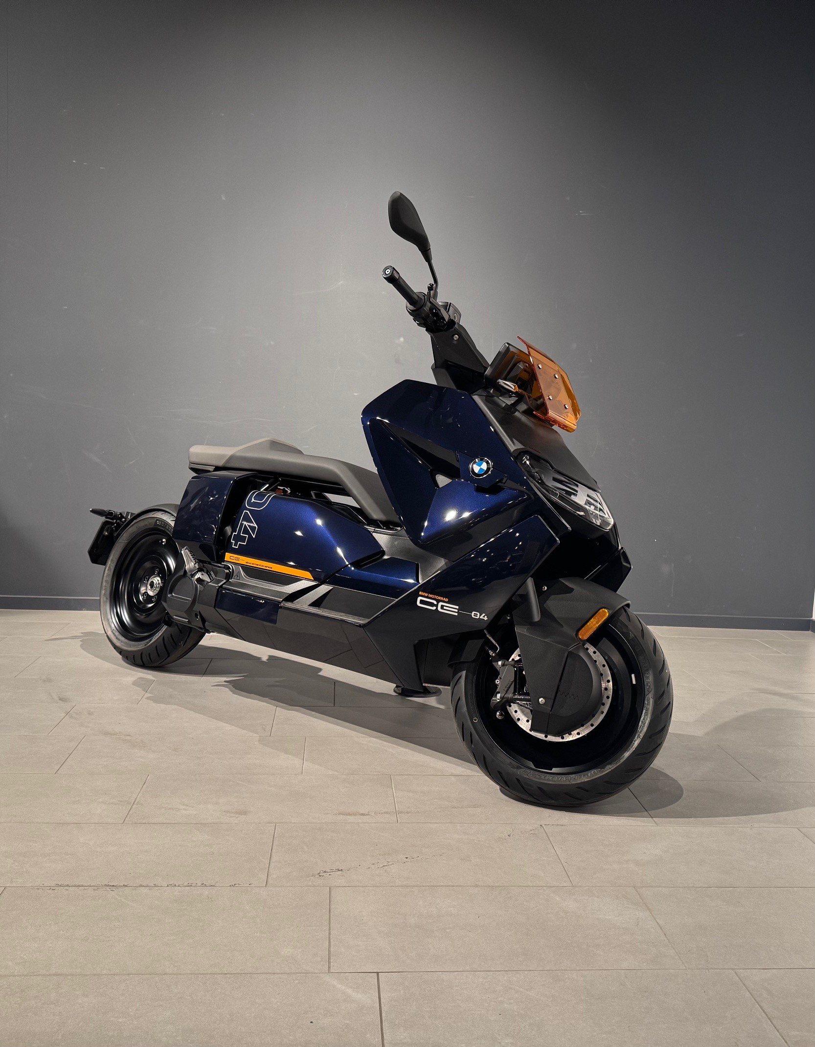 BMW CE 04 Urban Deal über CHF 3'000.- Rabatt-showroom-element-1