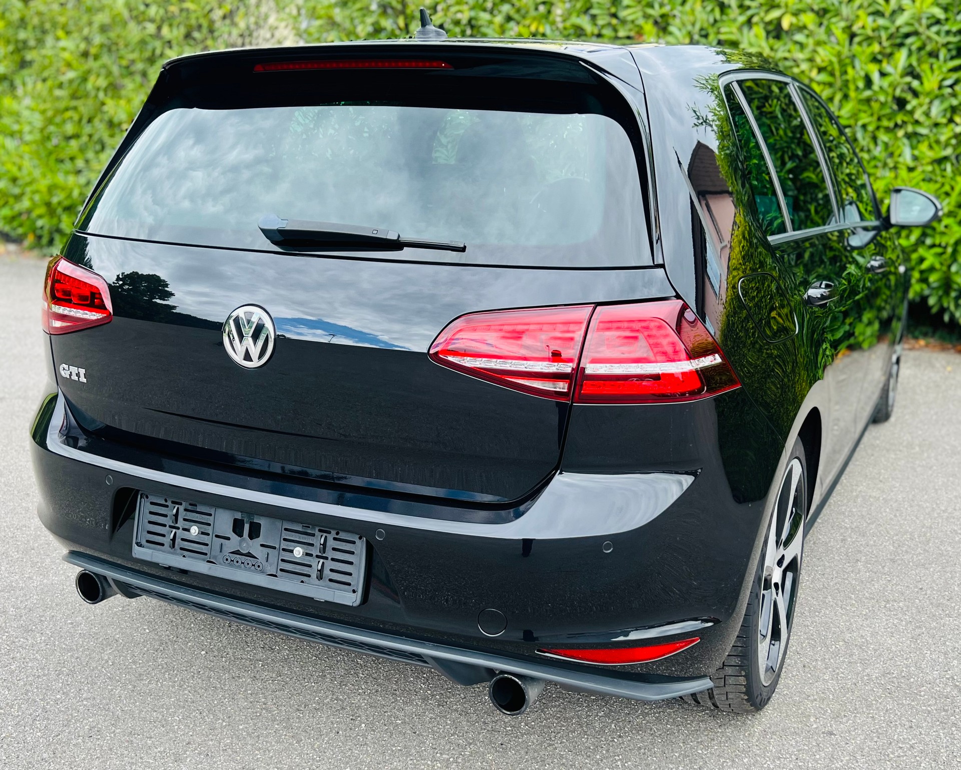 VW Golf 2.0 TSI GTI Performance DSG-image-8