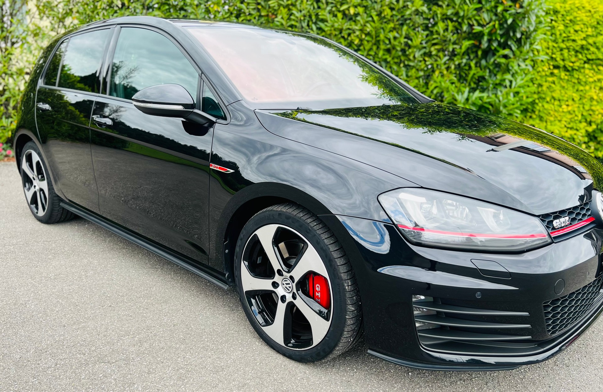 VW Golf 2.0 TSI GTI Performance DSG-image-4