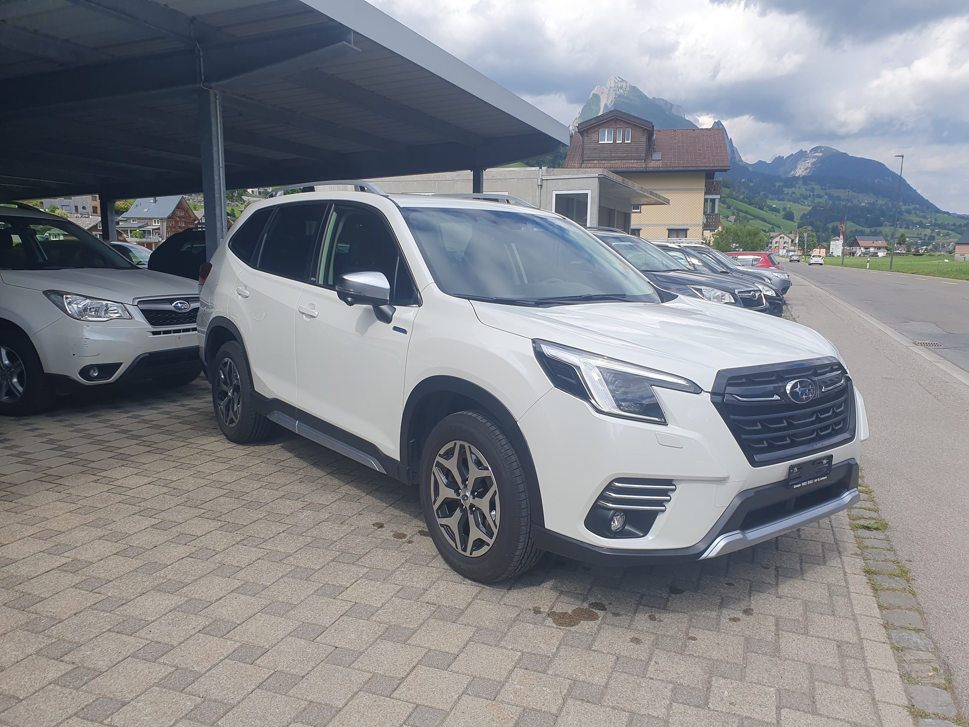 SUBARU Forester 2.0i e-Boxer Swiss Plus Lineartronic