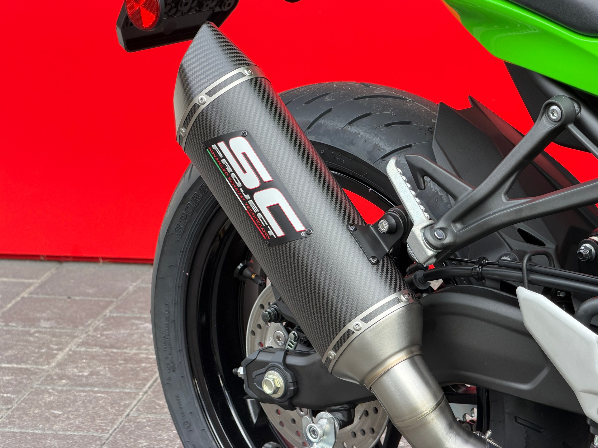 KAWASAKI Ninja ZX-4RR-image-4