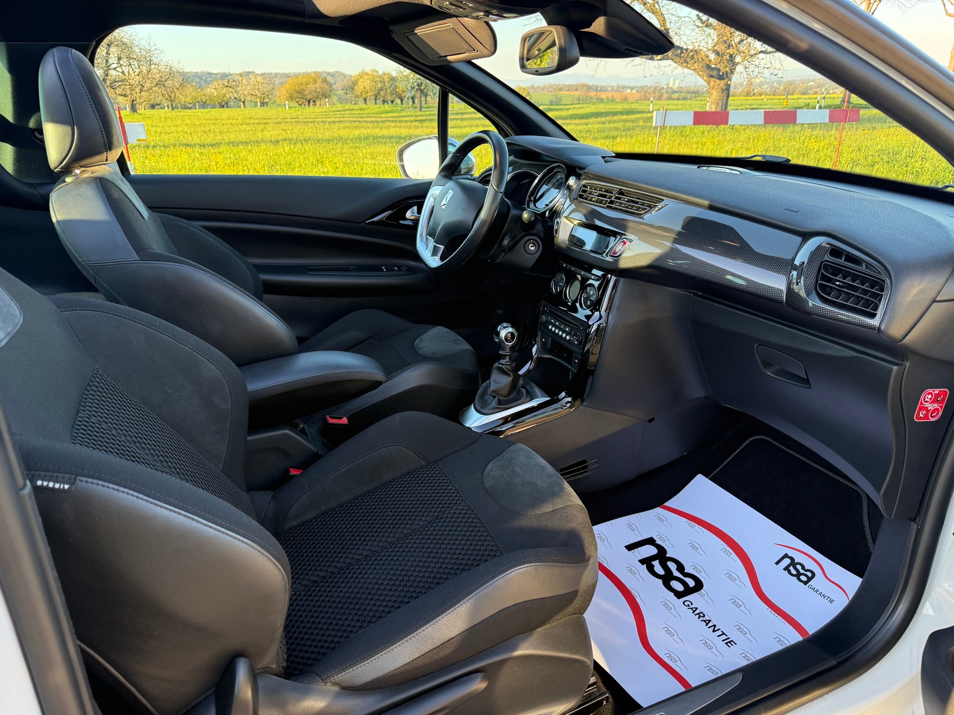 DS AUTOMOBILES DS3 Cabrio 1.6 THP Sport Chic Plus-image-7