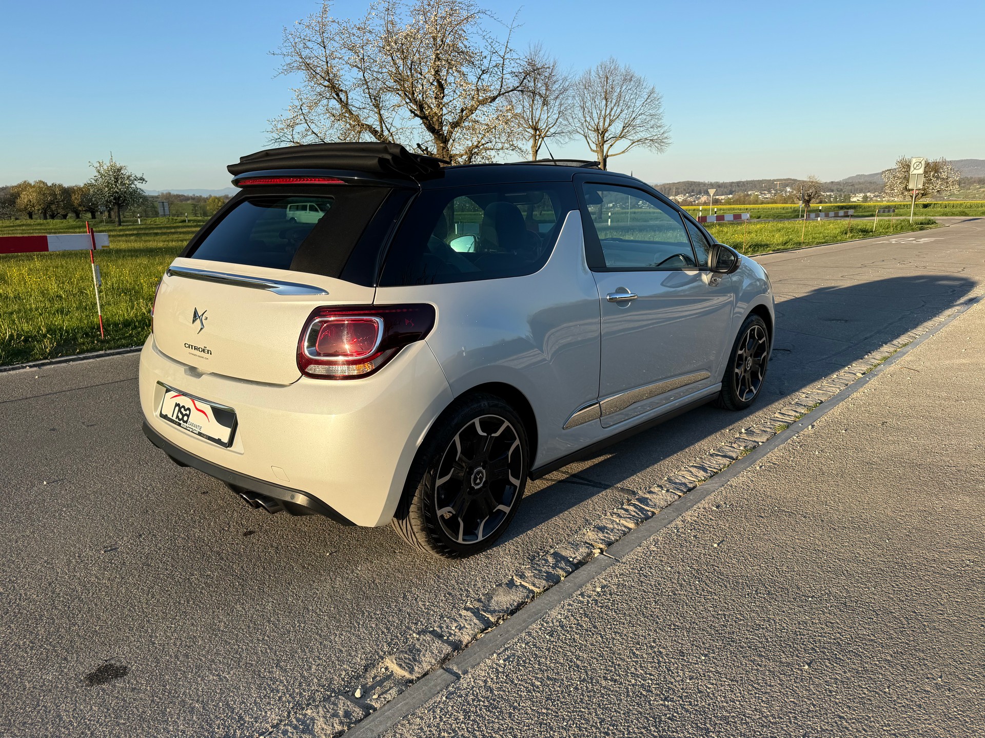 DS AUTOMOBILES DS3 Cabrio 1.6 THP Sport Chic Plus-image-5