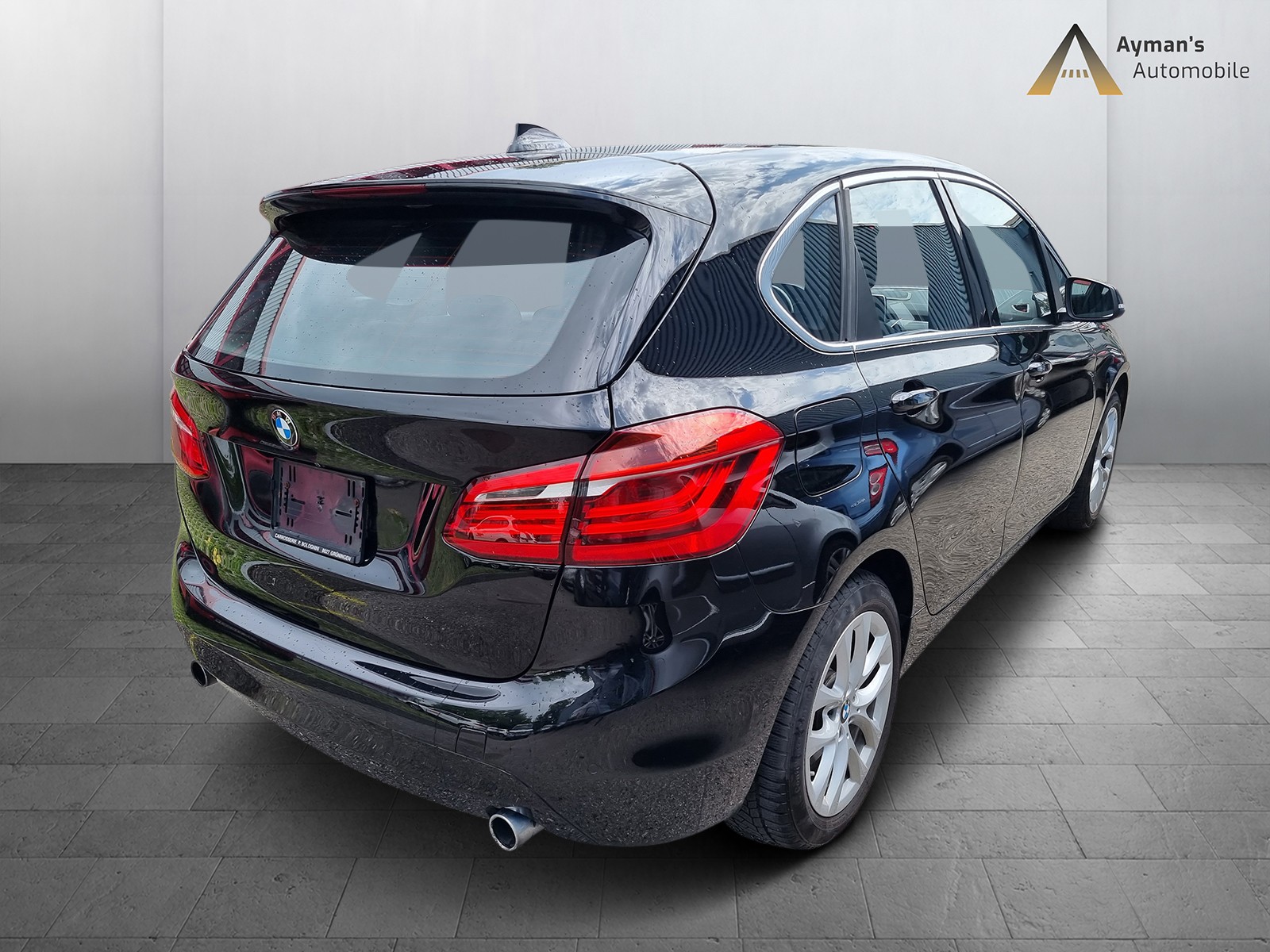 BMW 225i xDrive Active Tourer Sport Line Steptronic-image-5