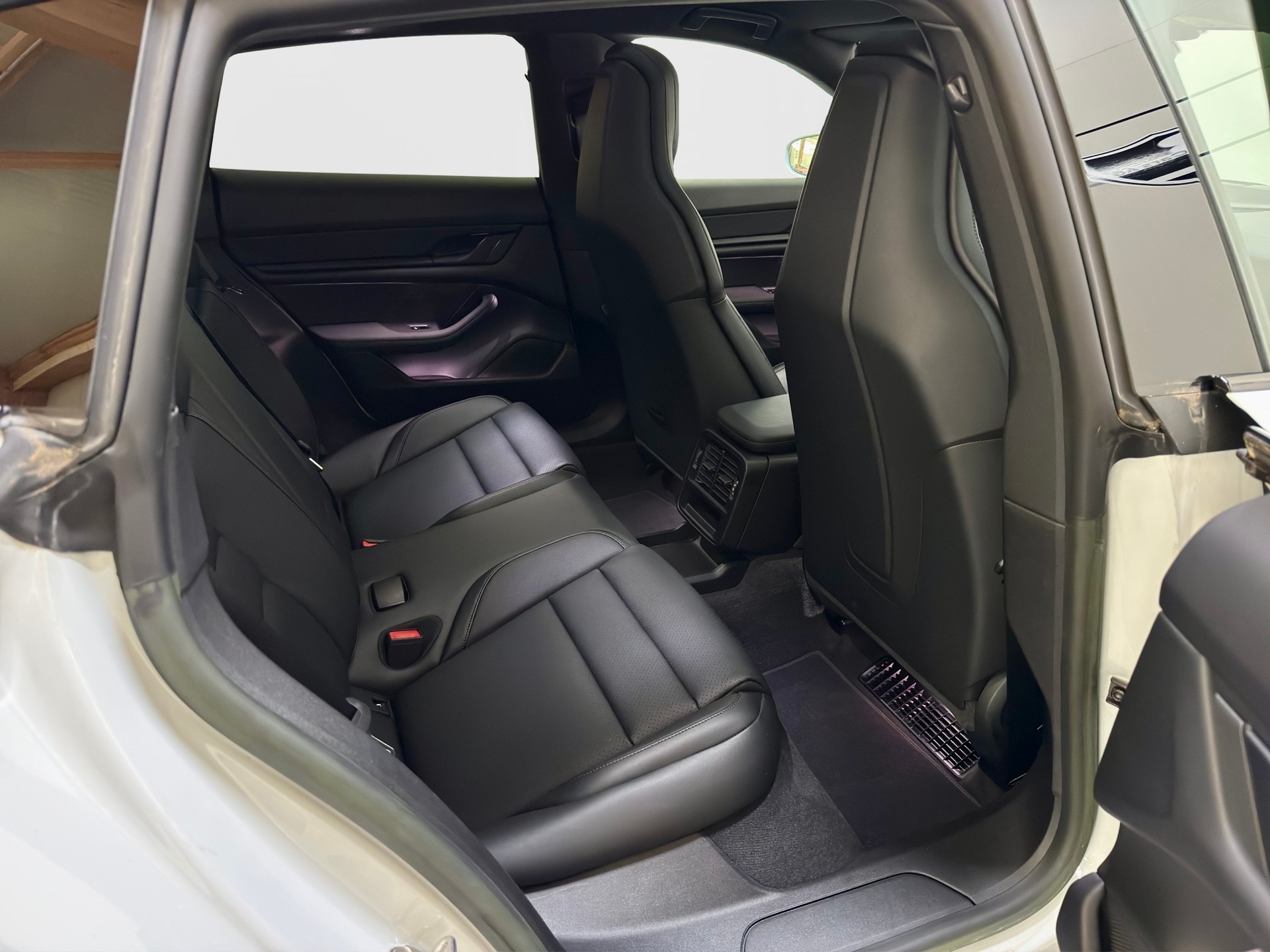 PORSCHE Taycan Sport Turismo Performance Plus. 93,4kWh-image-9