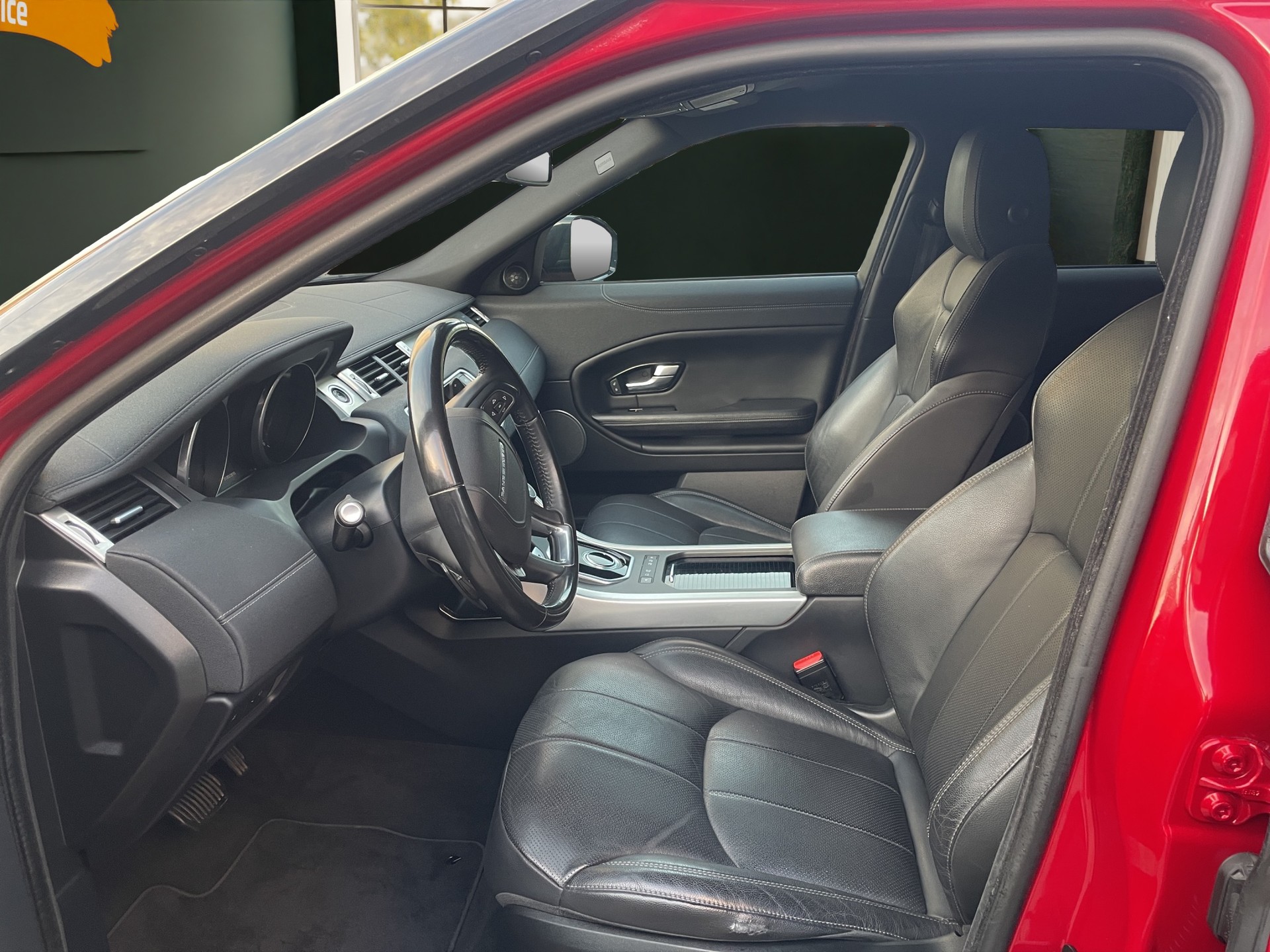 LAND ROVER Range Rover Evoque 2.0 SD4 HSE Dynamic AT9-image-9