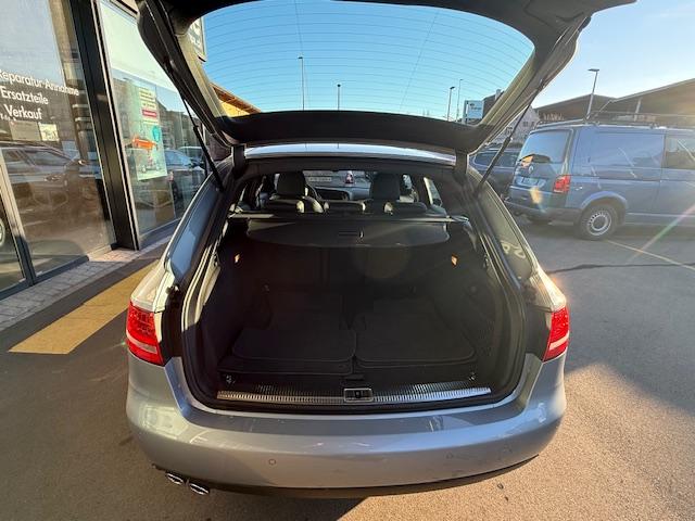AUDI A4 Avant 2.0 TDI 170 Style quattro-image-8