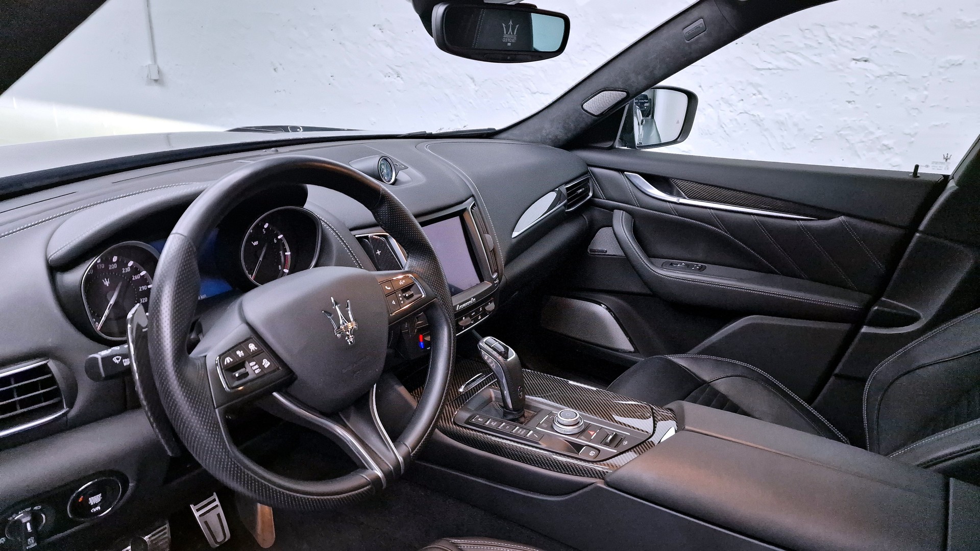 MASERATI Levante 3.8 V8 Trofeo-image-9