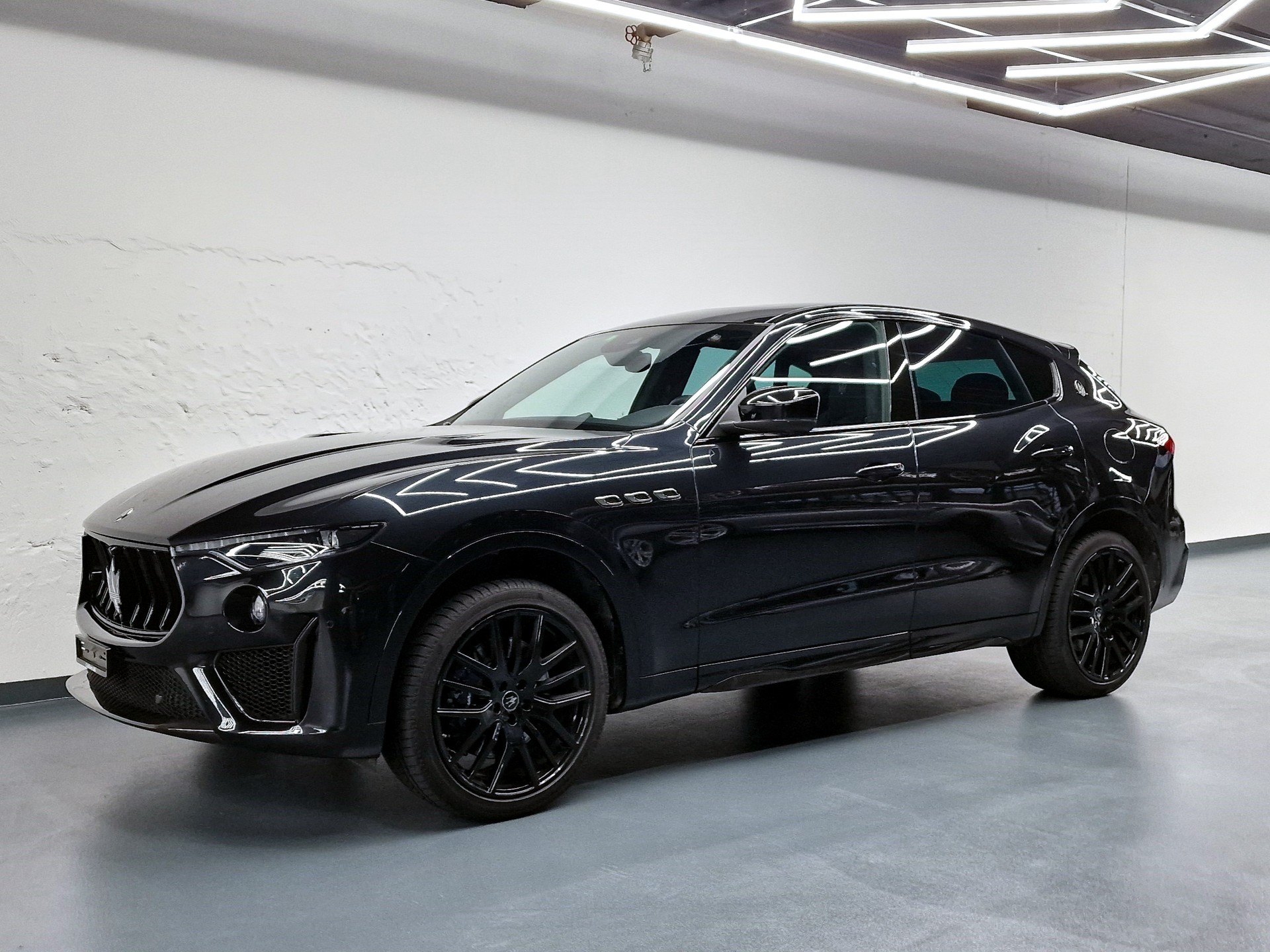 MASERATI Levante 3.8 V8 Trofeo-image-5