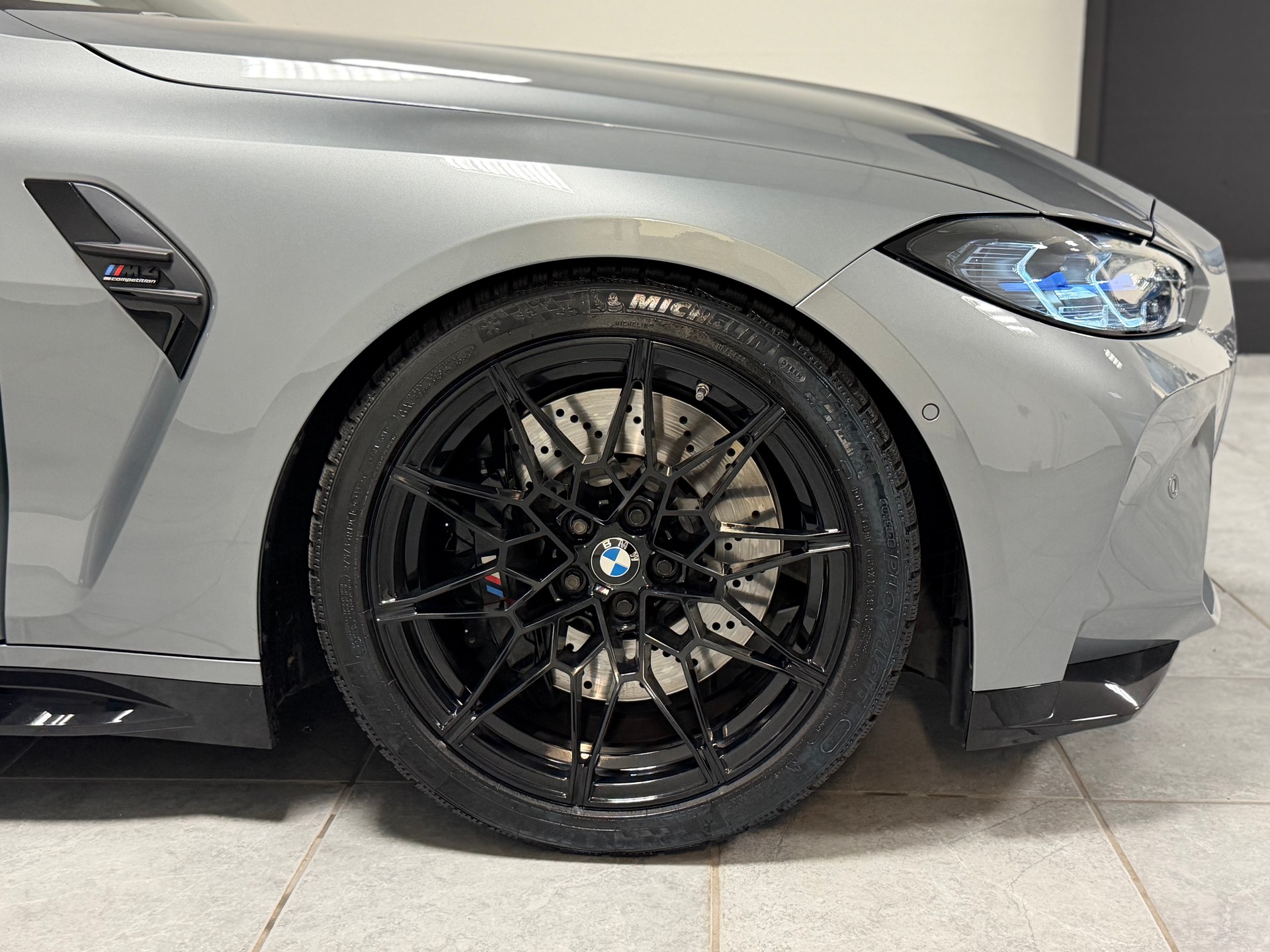 BMW M4 Cabrio Competition M xDrive-image-5