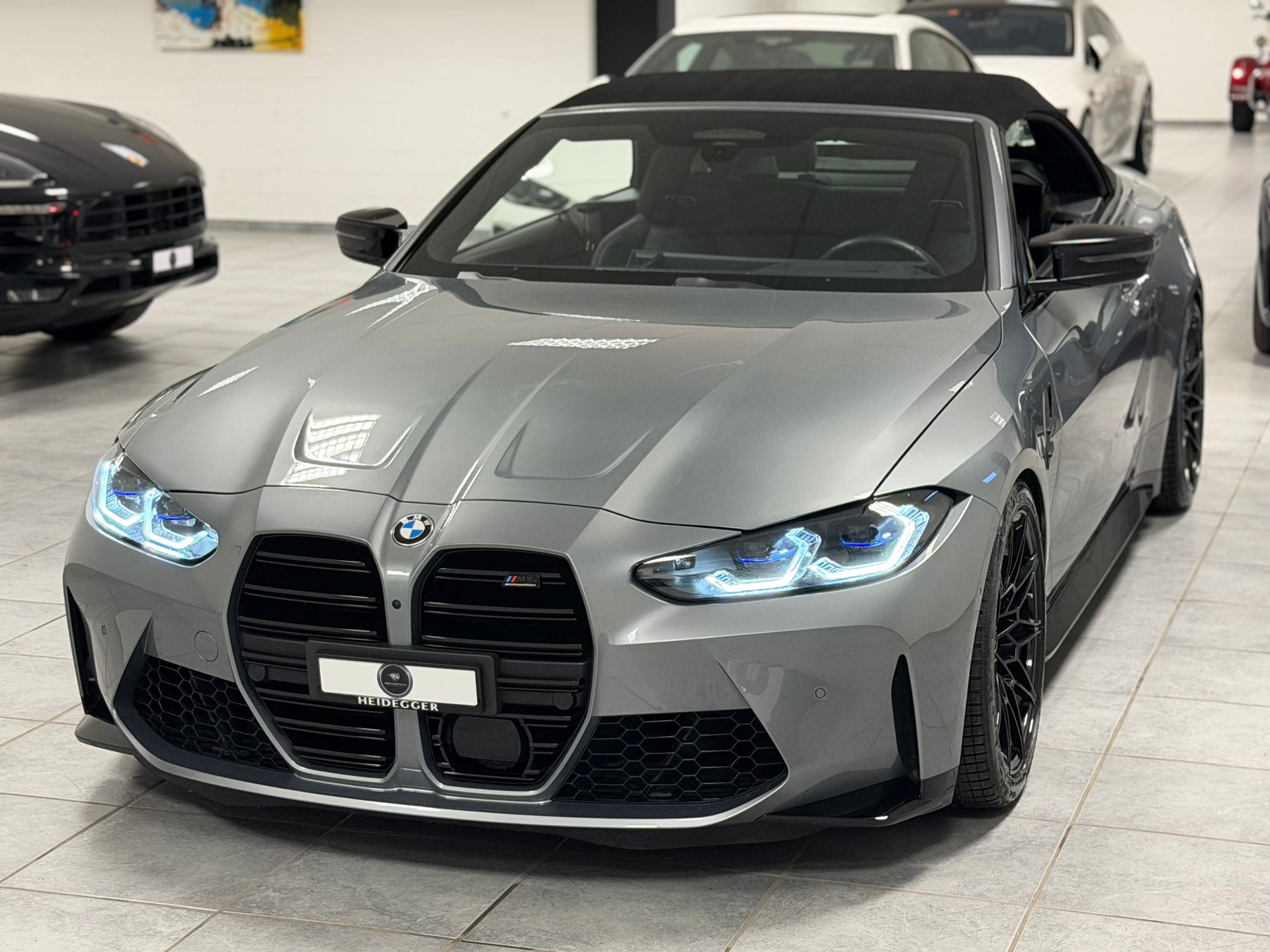 BMW M4 Cabrio Competition M xDrive-image-8