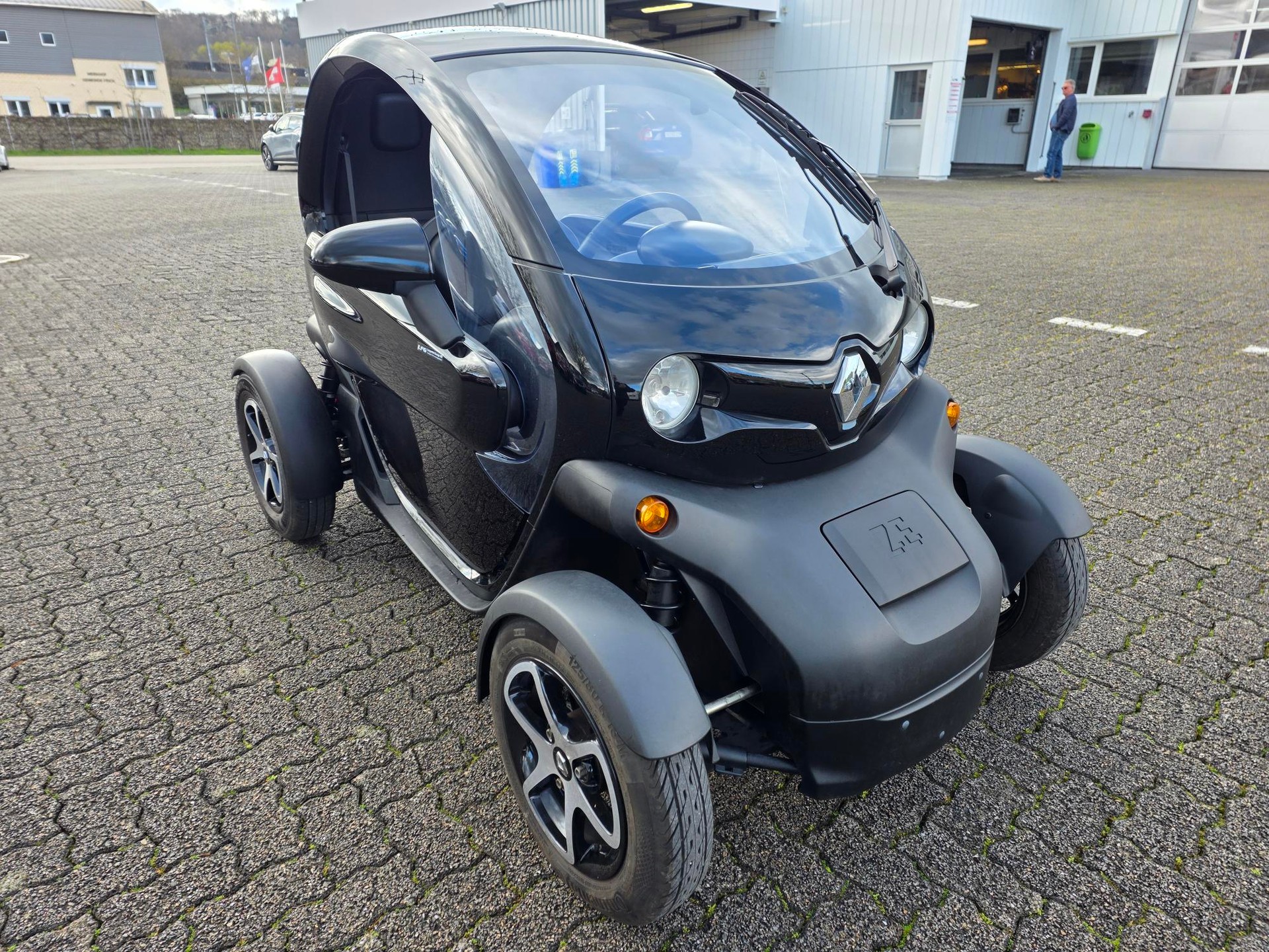 RENAULT Twizy Intens Black (inkl. Batterie)-image-4