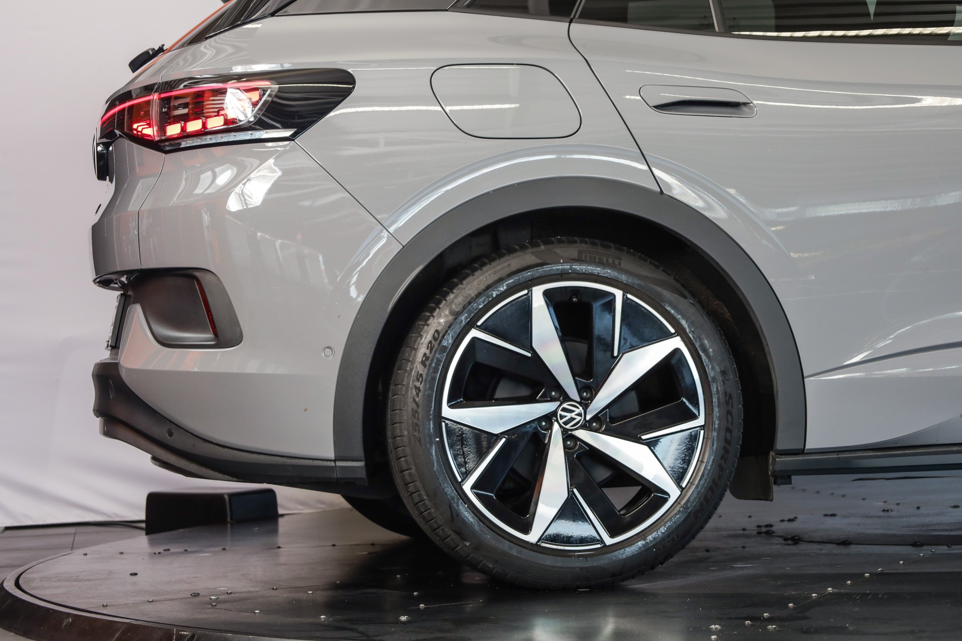 VW ID.4 GTX 77 kWh 4Motion-image-6