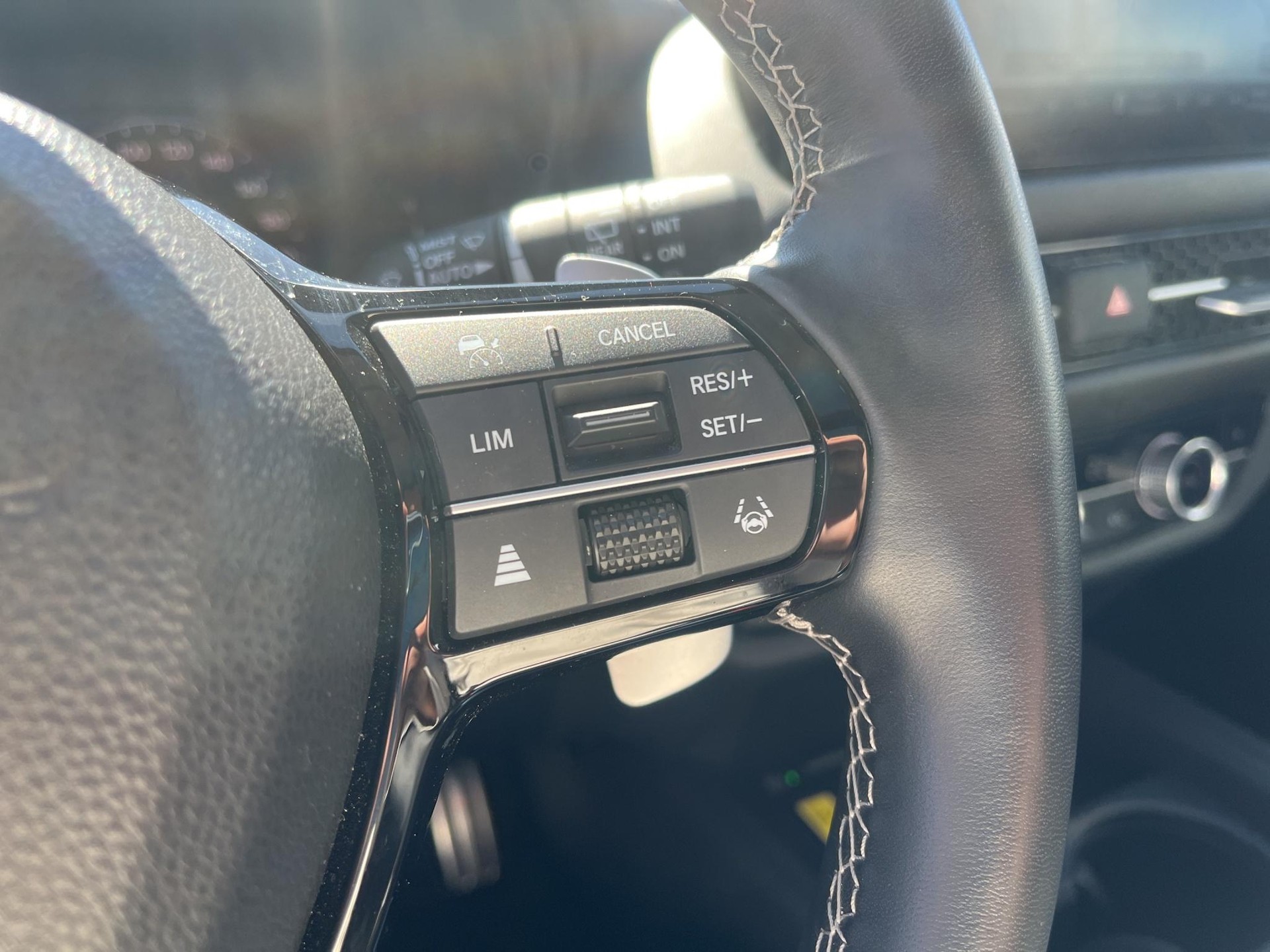 HONDA ZR-V 2.0 i-MMD Advance-image-14